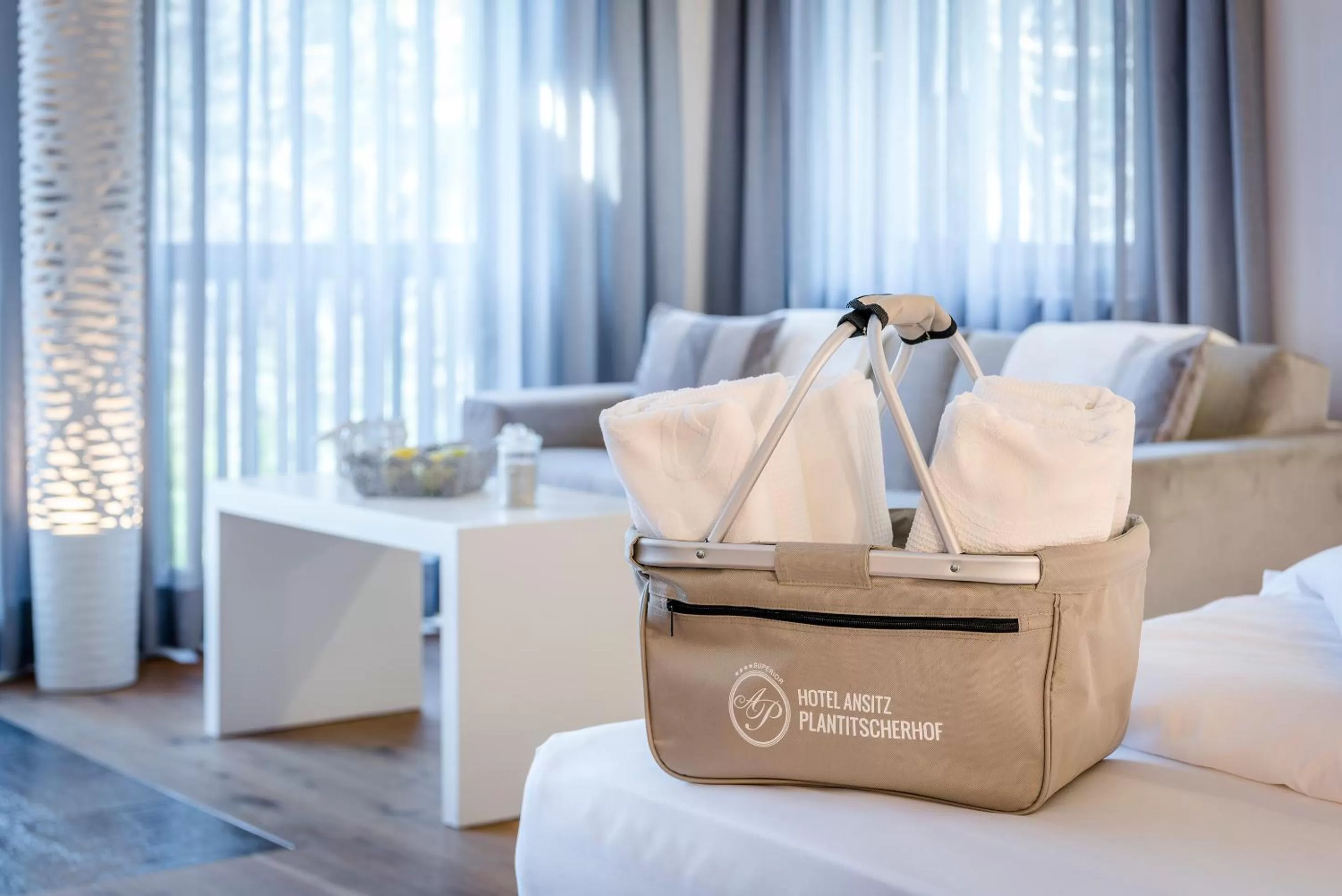 Photo of the whole room in Hotel Ansitz Plantiz