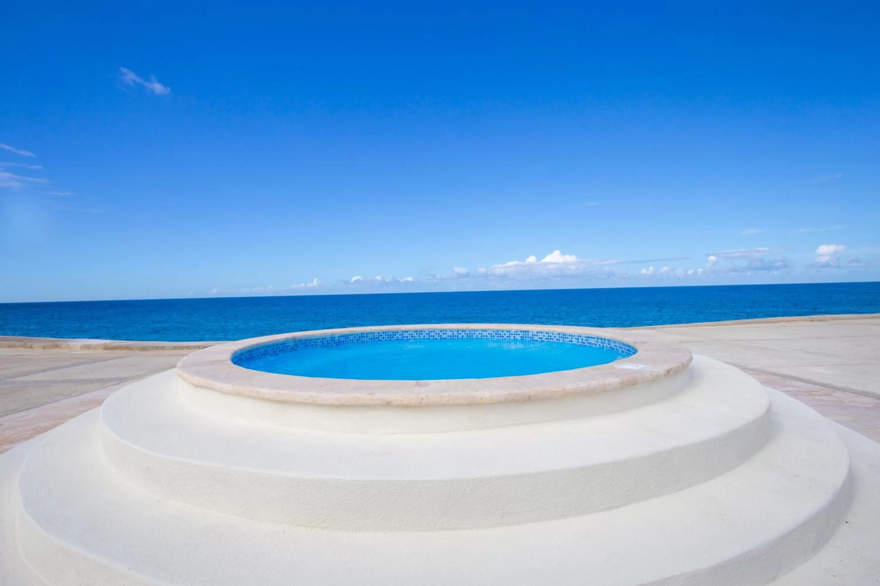 Sea view, Swimming Pool in Ocean Village Deluxe Resort & Spa