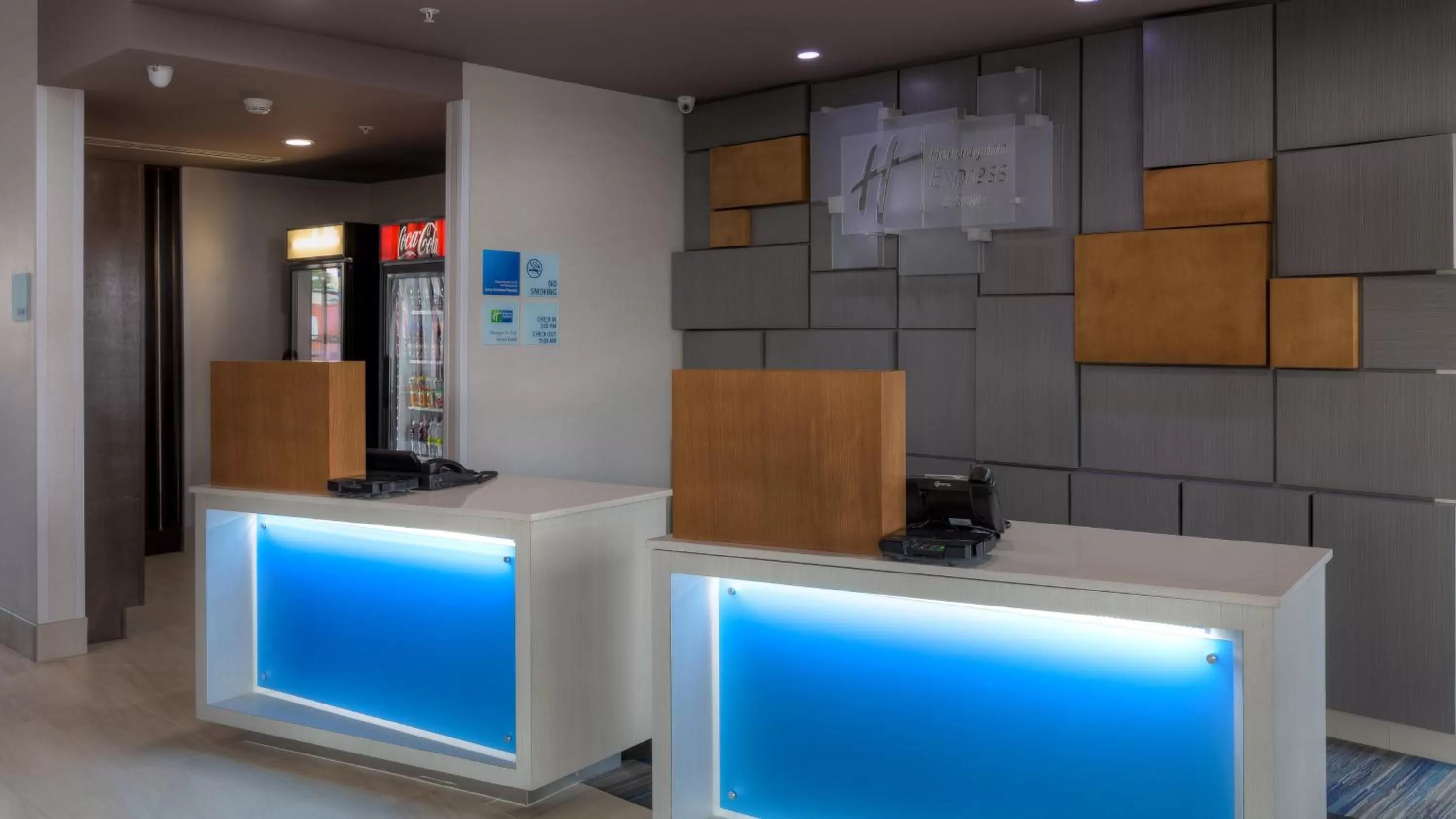 Property building in Holiday Inn Express & Suites Tulsa Midtown by IHG