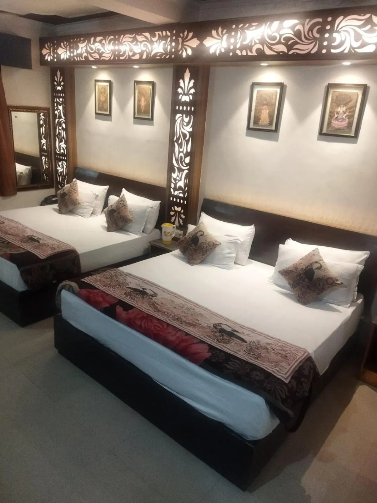 Bedroom, Bed in Sham Hotel