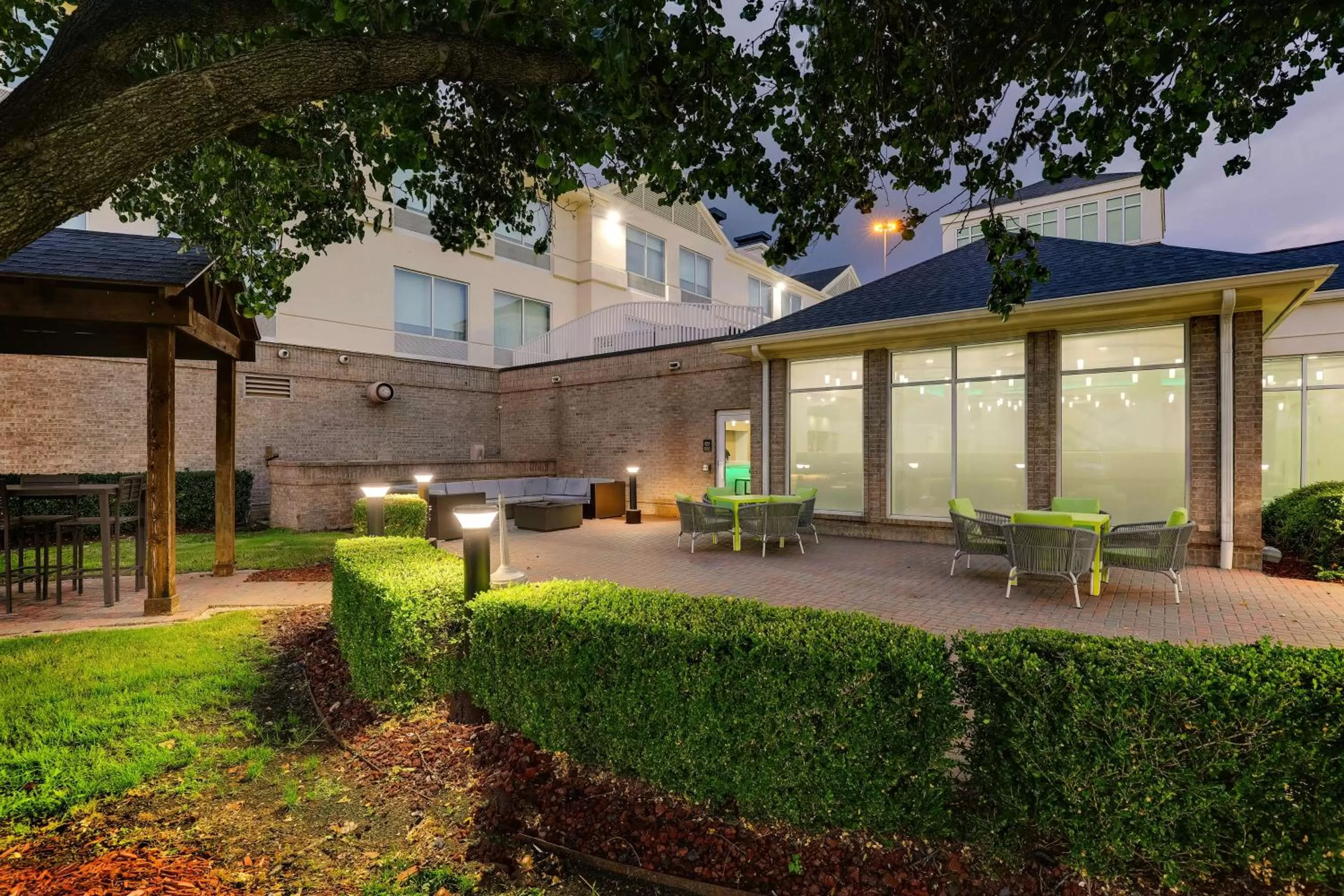 Patio in Hilton Garden Inn Fort Worth/Fossil Creek