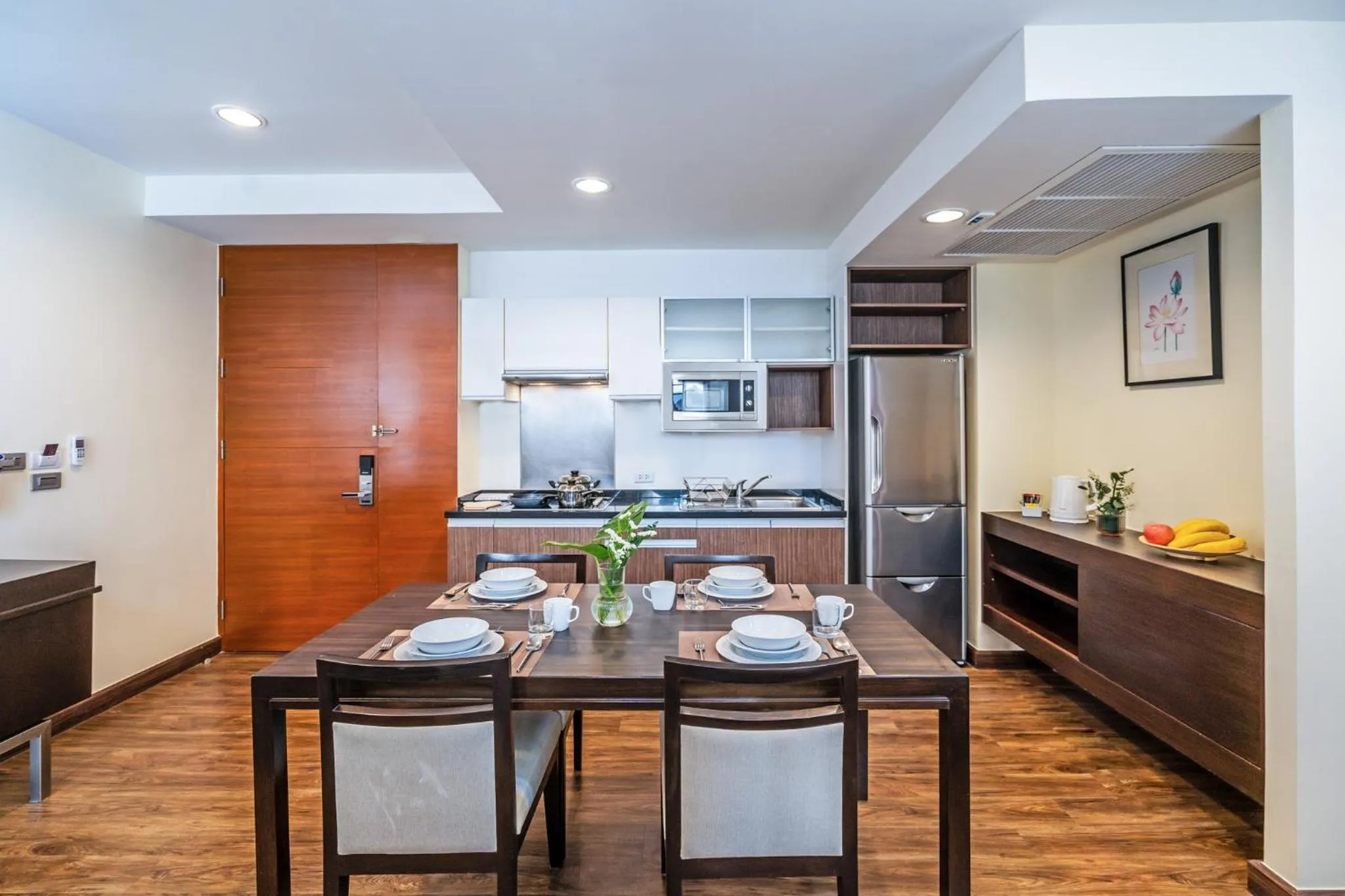 Kitchen or kitchenette in Amanta Hotel & Residence Ratchada