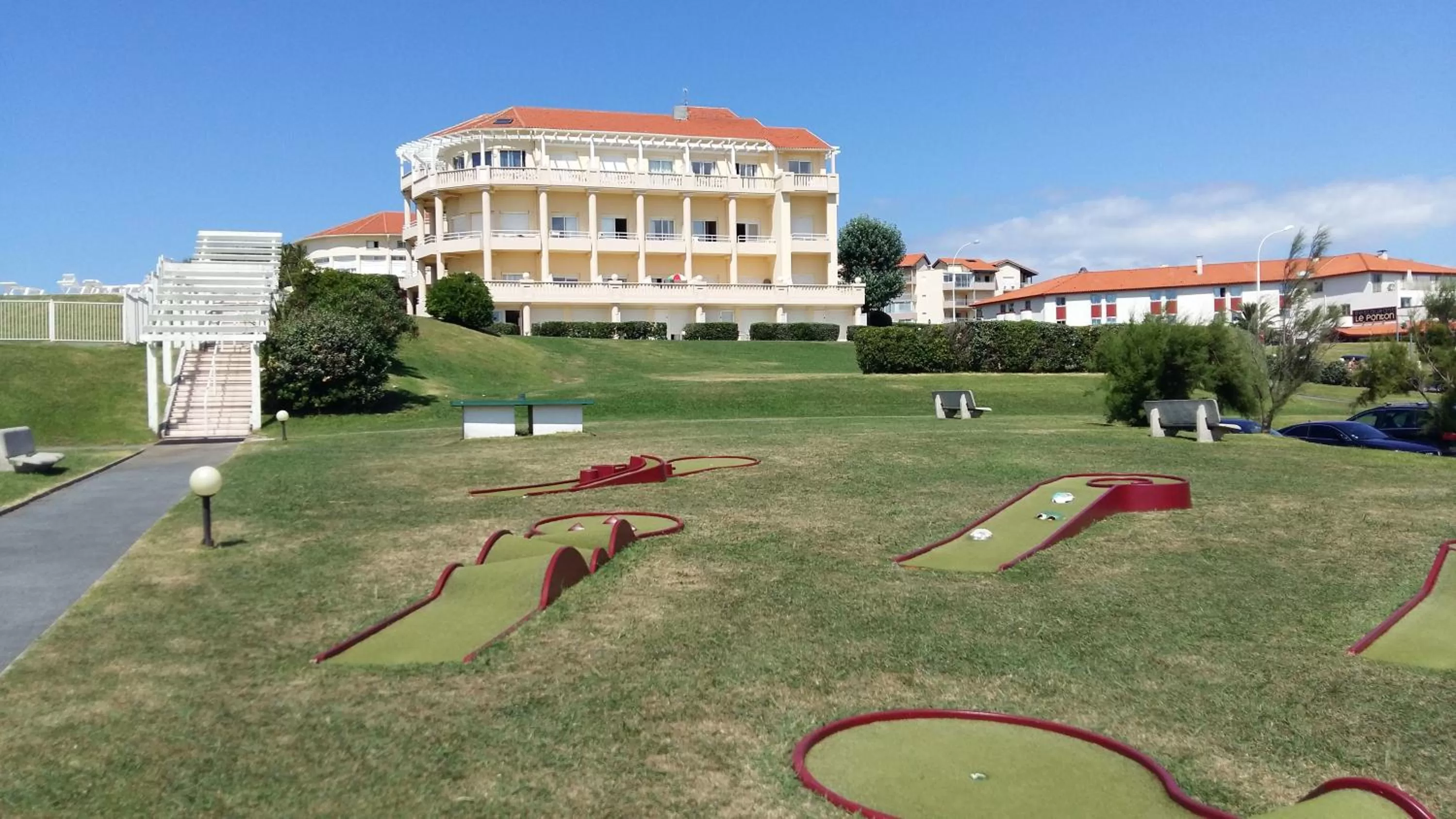 Facade/entrance in Résidence Mer & Golf Eugénie