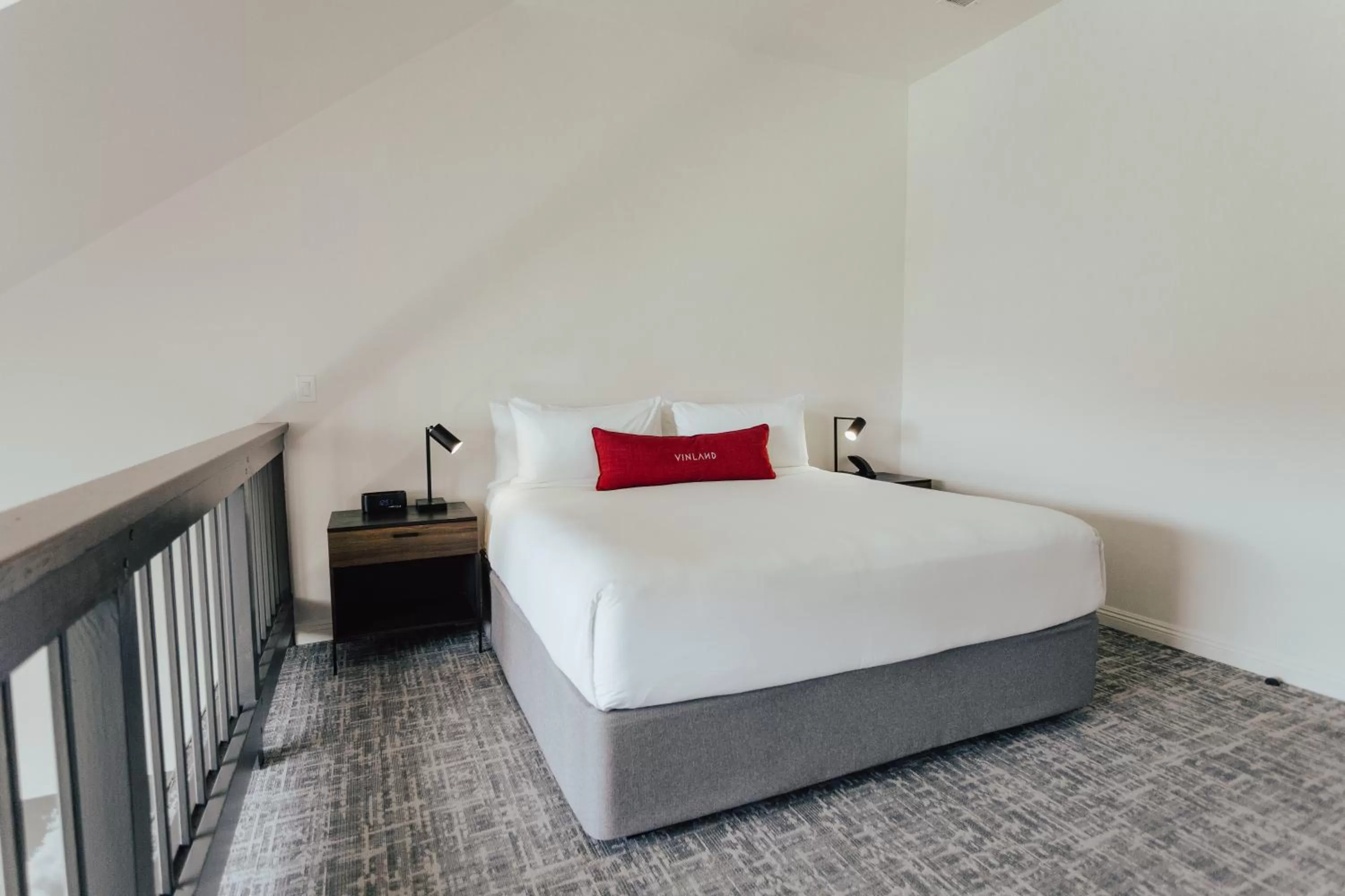 Bed in Vinland Hotel and Lounge