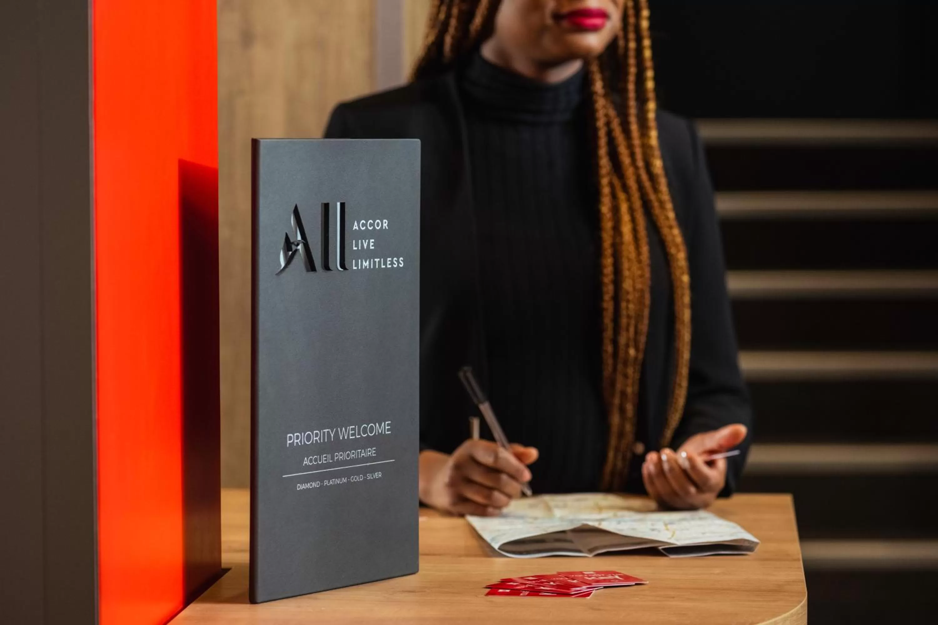 Lobby or reception in ibis Paris Gare De L Est 10ème