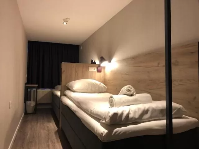 Bed in Facade Hotel Amsterdam
