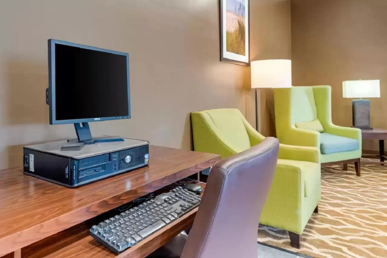 Communal lounge/ TV room in Comfort Inn & Suites