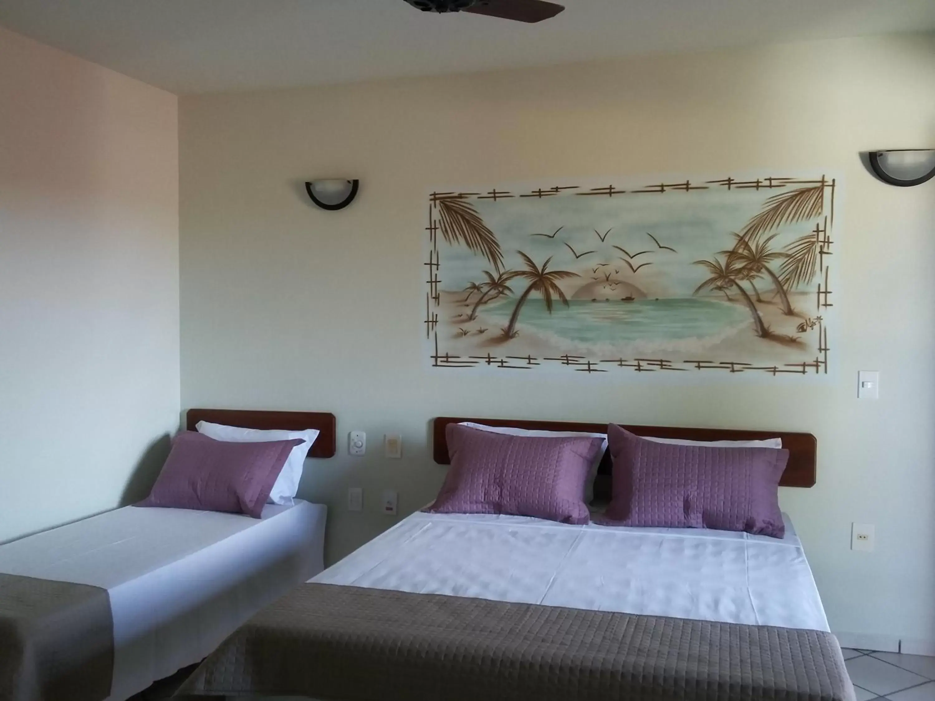 Triple Room in Pousada Coral de Fogo Triple Room in Pousada Coral de Fogo