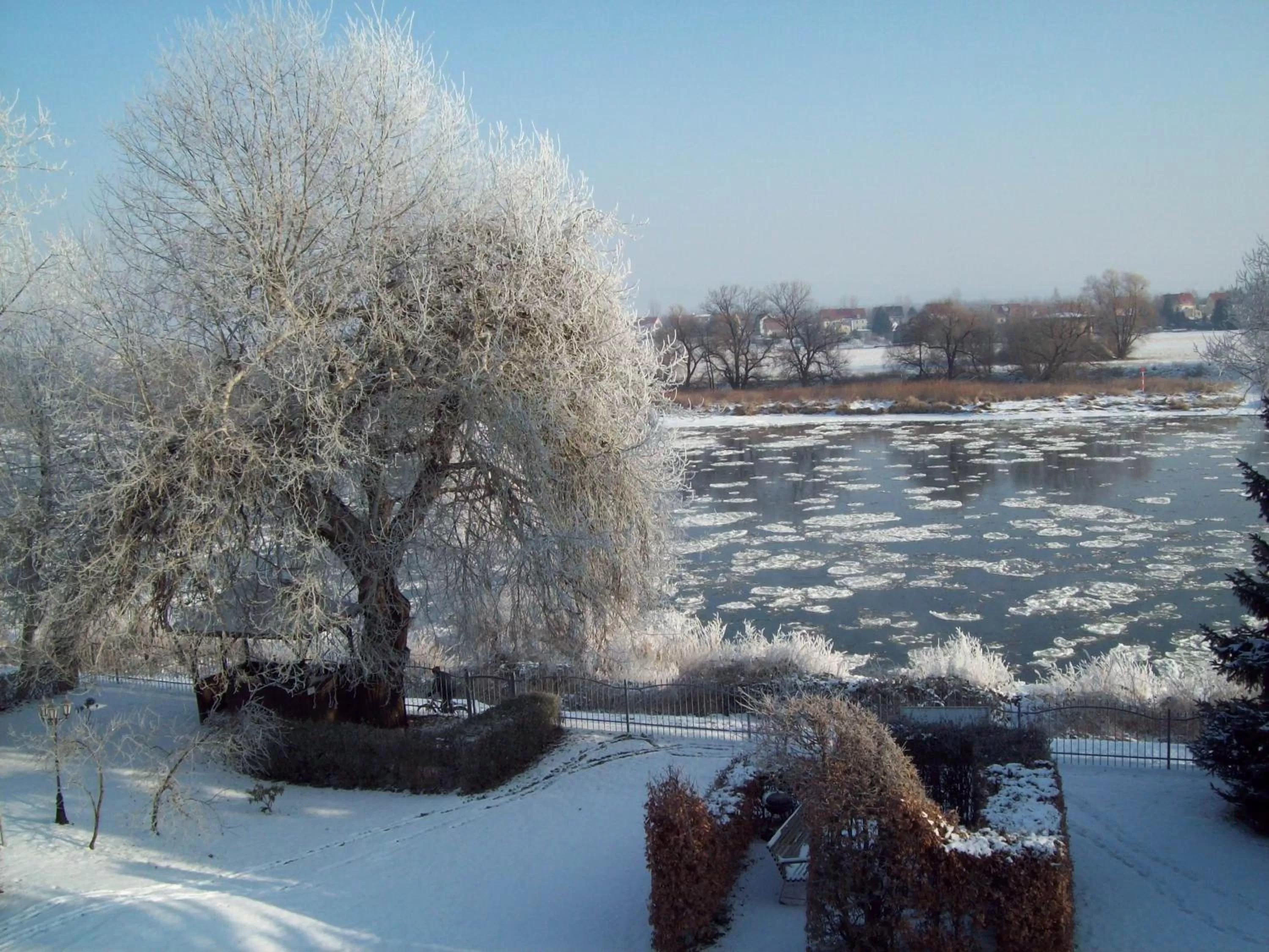 Facade/entrance in Pension Villa Else