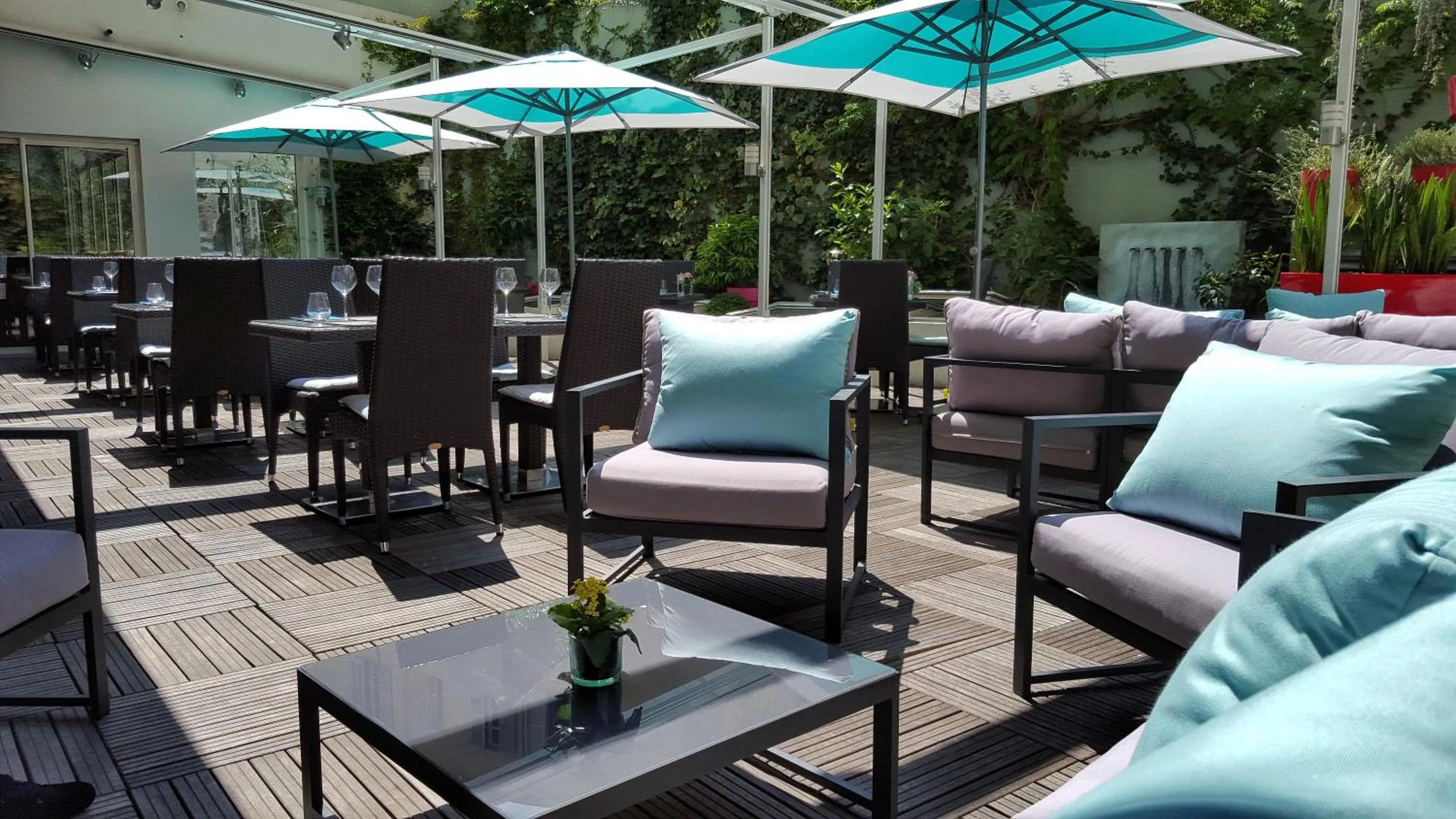 Patio in Hôtel Montaigne & Spa - Cannes Centre