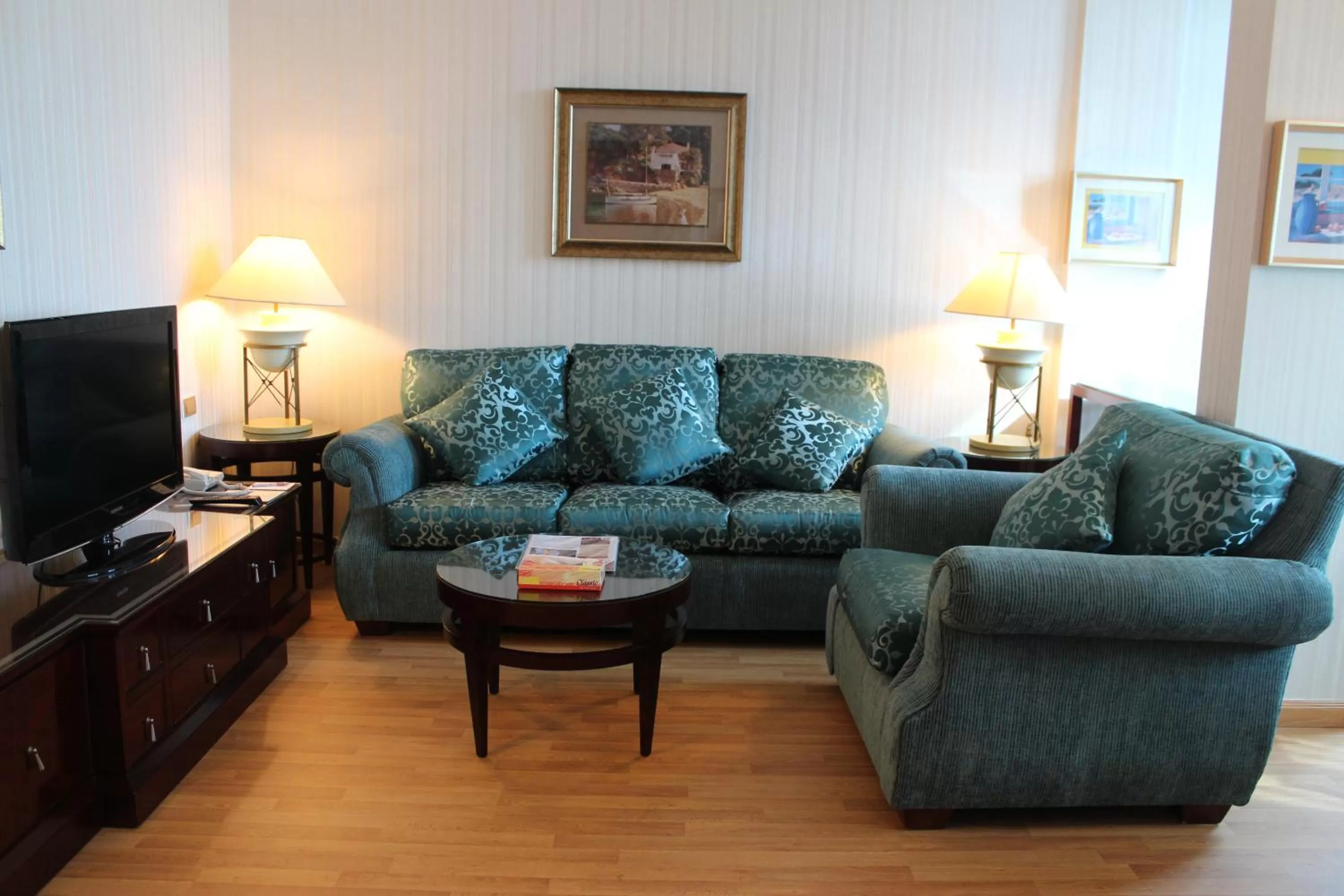 Living room, Seating Area in Swiss Al Hamra Hotel