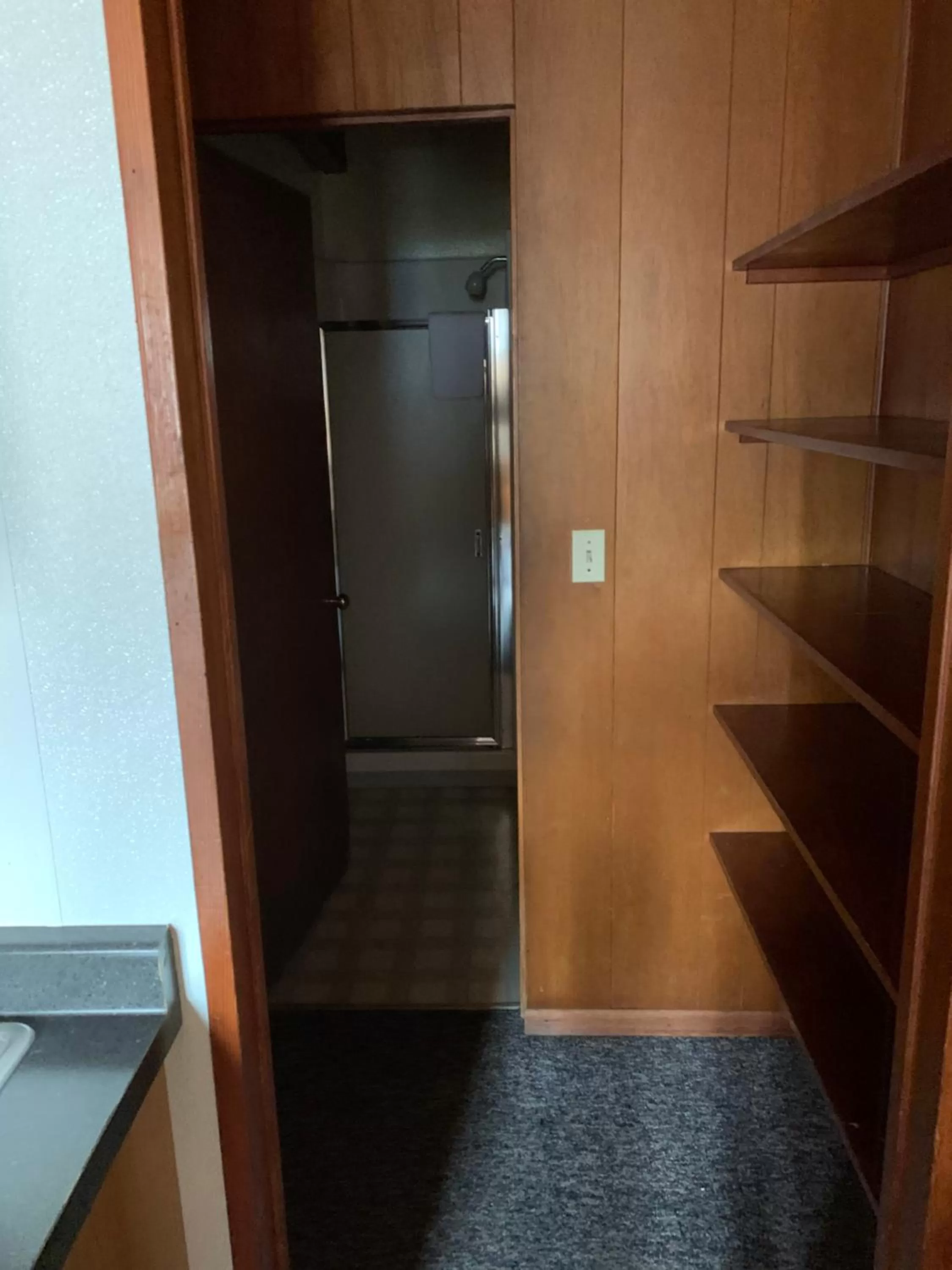 Curley's Resort & Dive Center