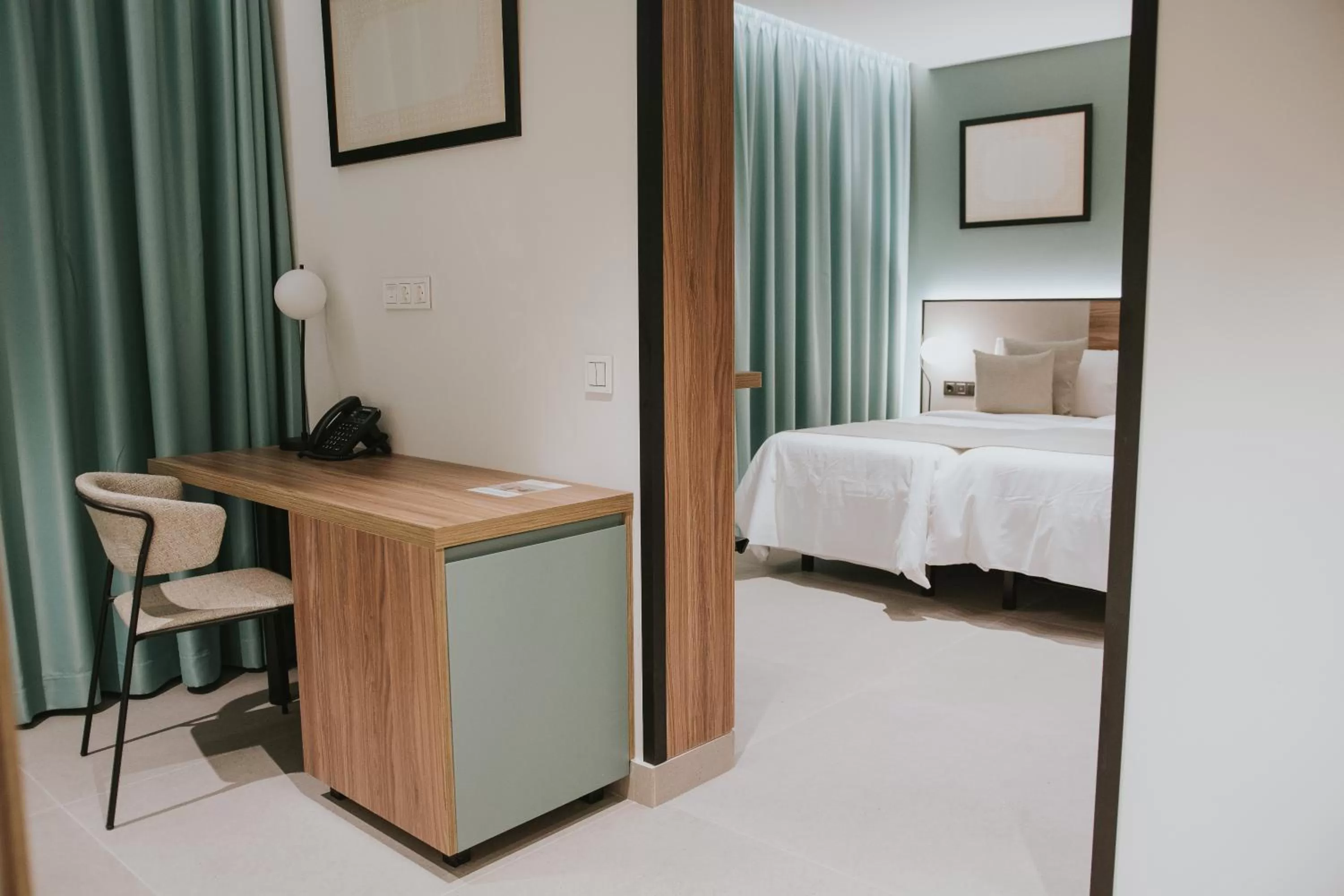 Photo of the whole room, Bed in Catalina Plaza Hotel Sostenible