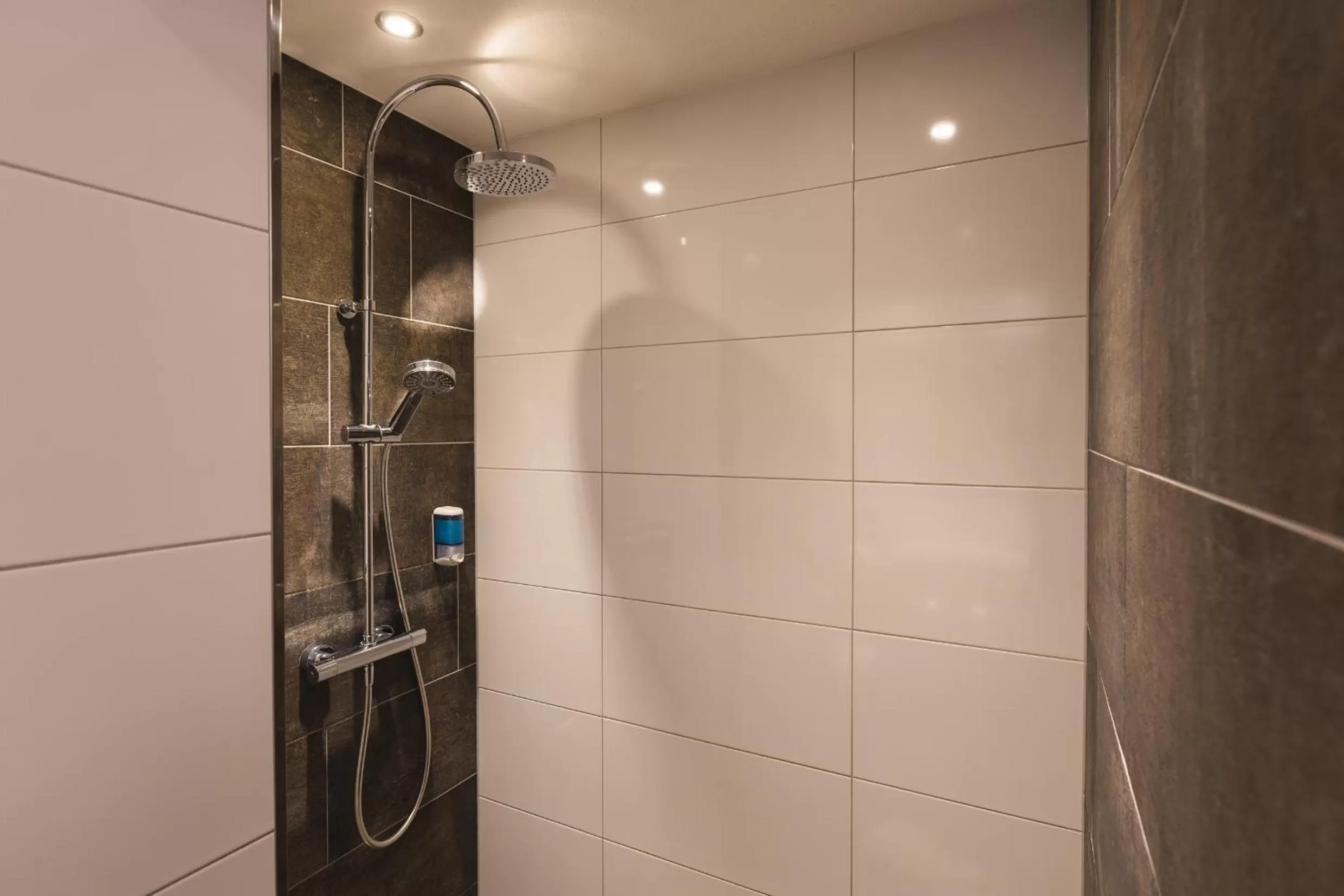 Bathroom in Hotel Enzian