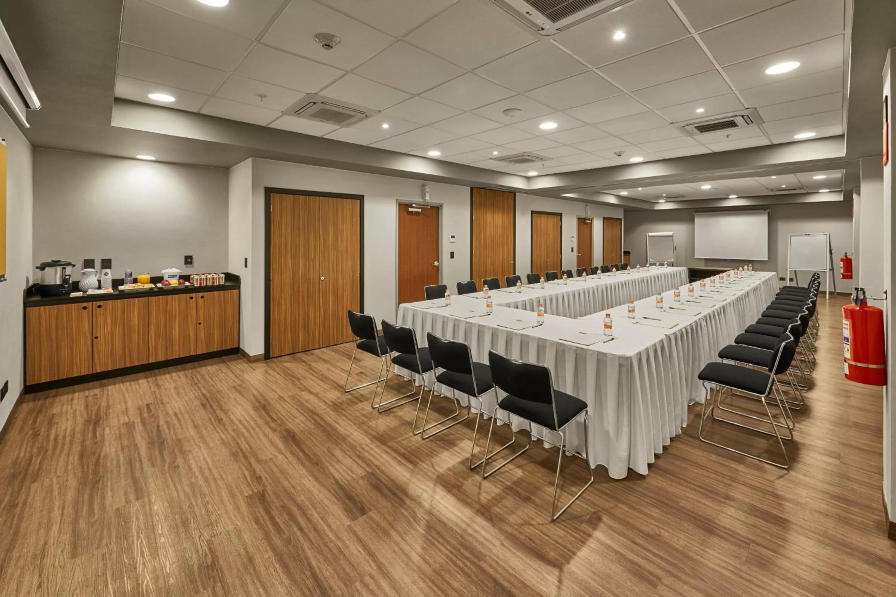 Meeting/conference room in City Express by Marriott Celaya Galerias