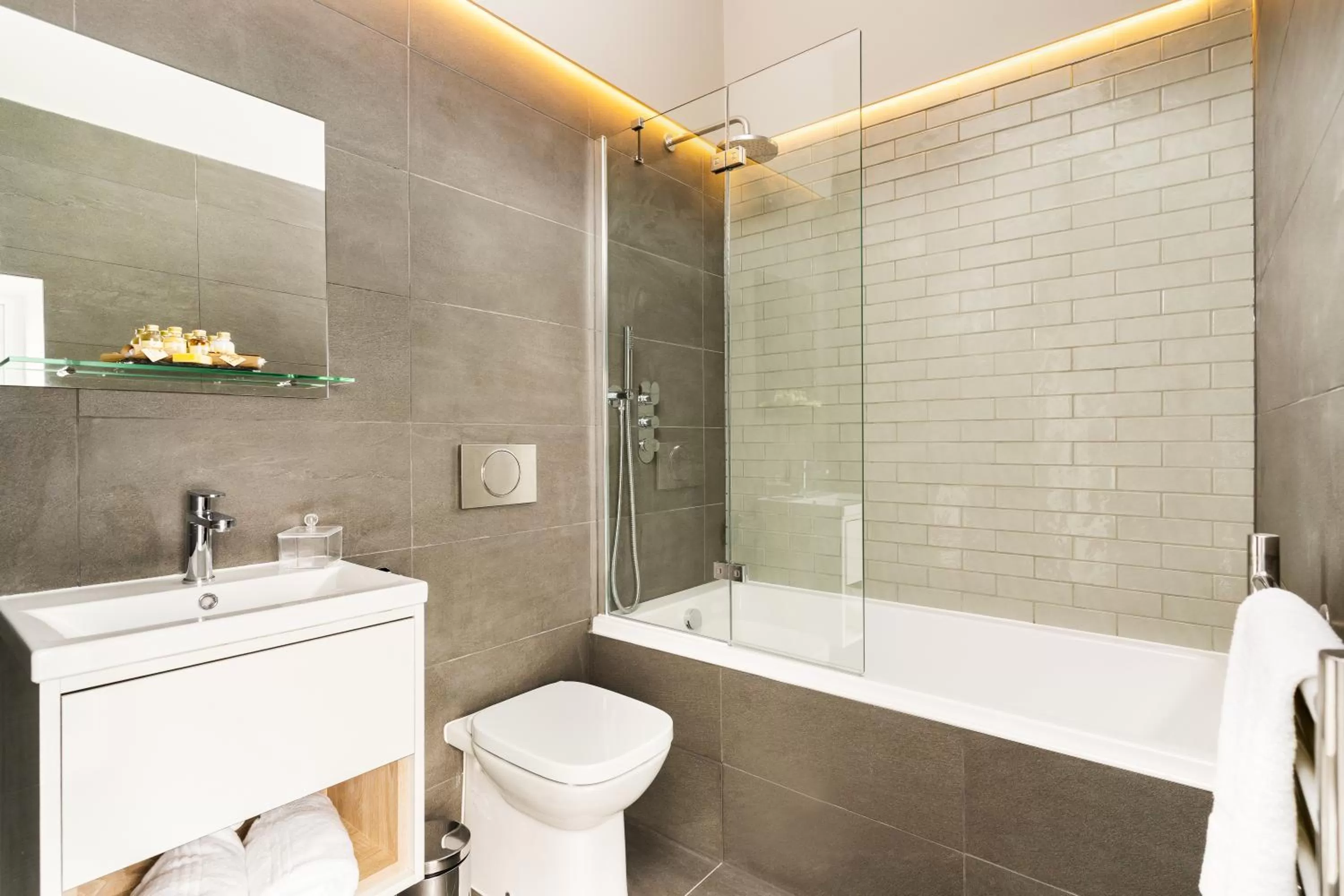 Bathroom in The Roost on Rock Road