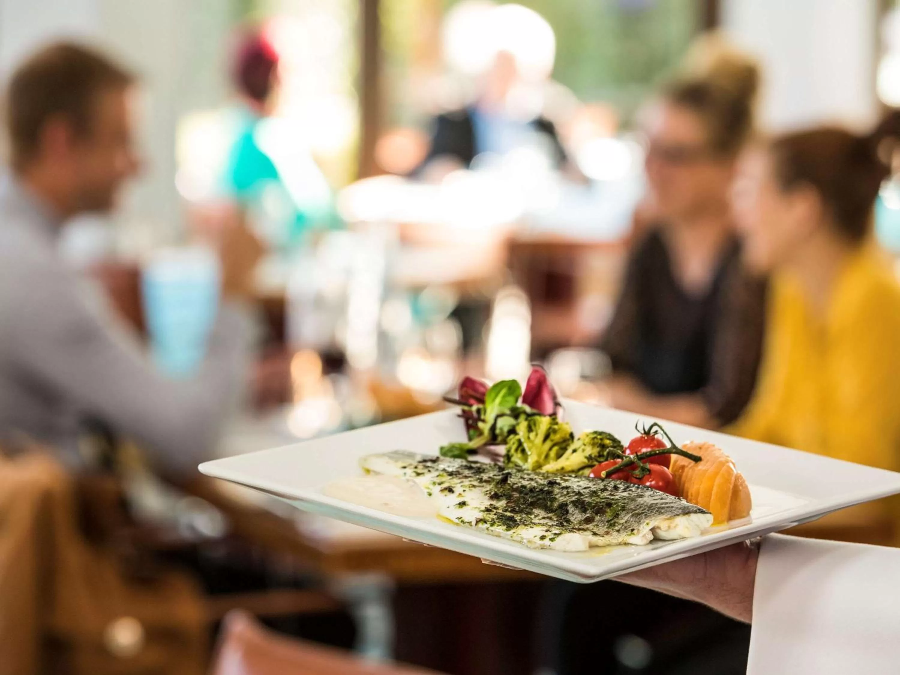 Restaurant/places to eat in Ibis Styles Lisieux Normandie