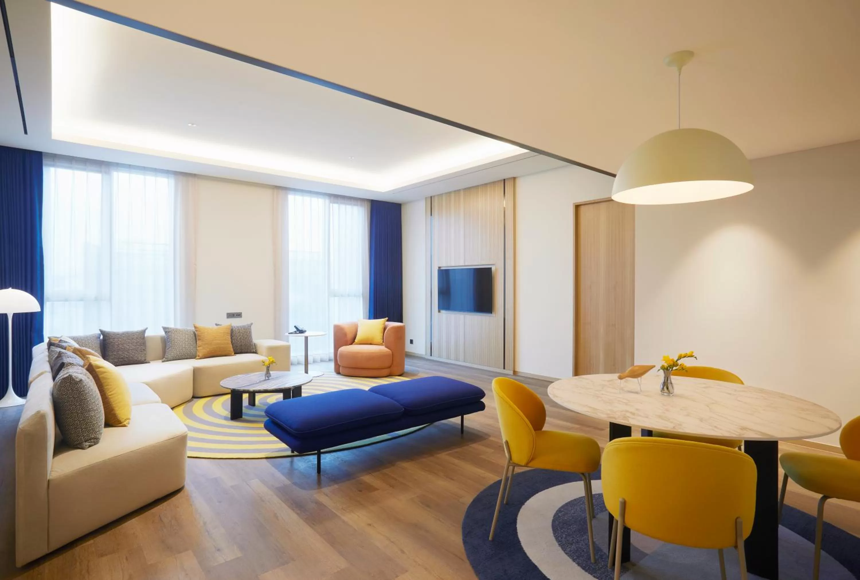 Living room in voco Seoul Gangnam by IHG