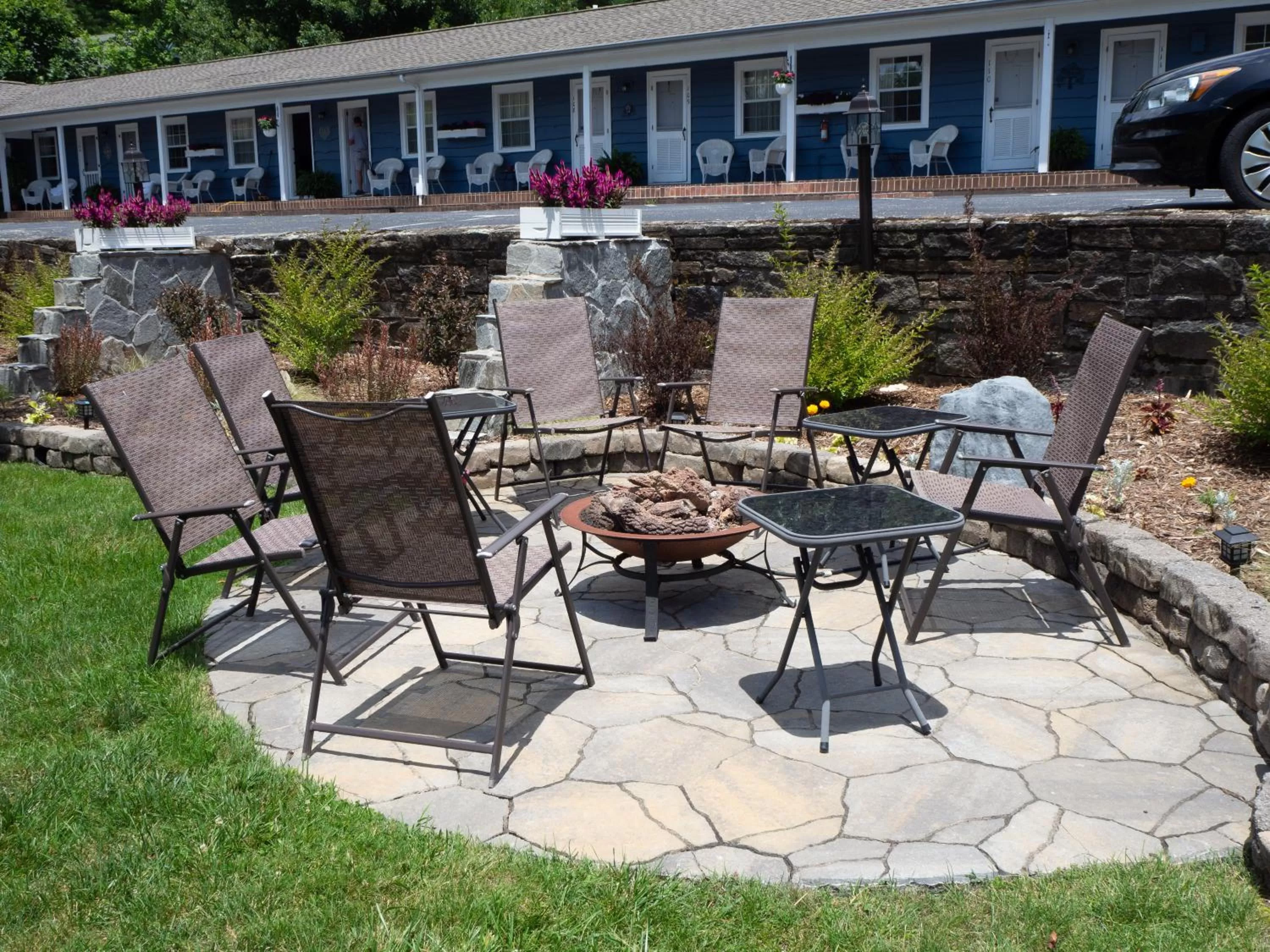 Patio in Blowing Rock Inn