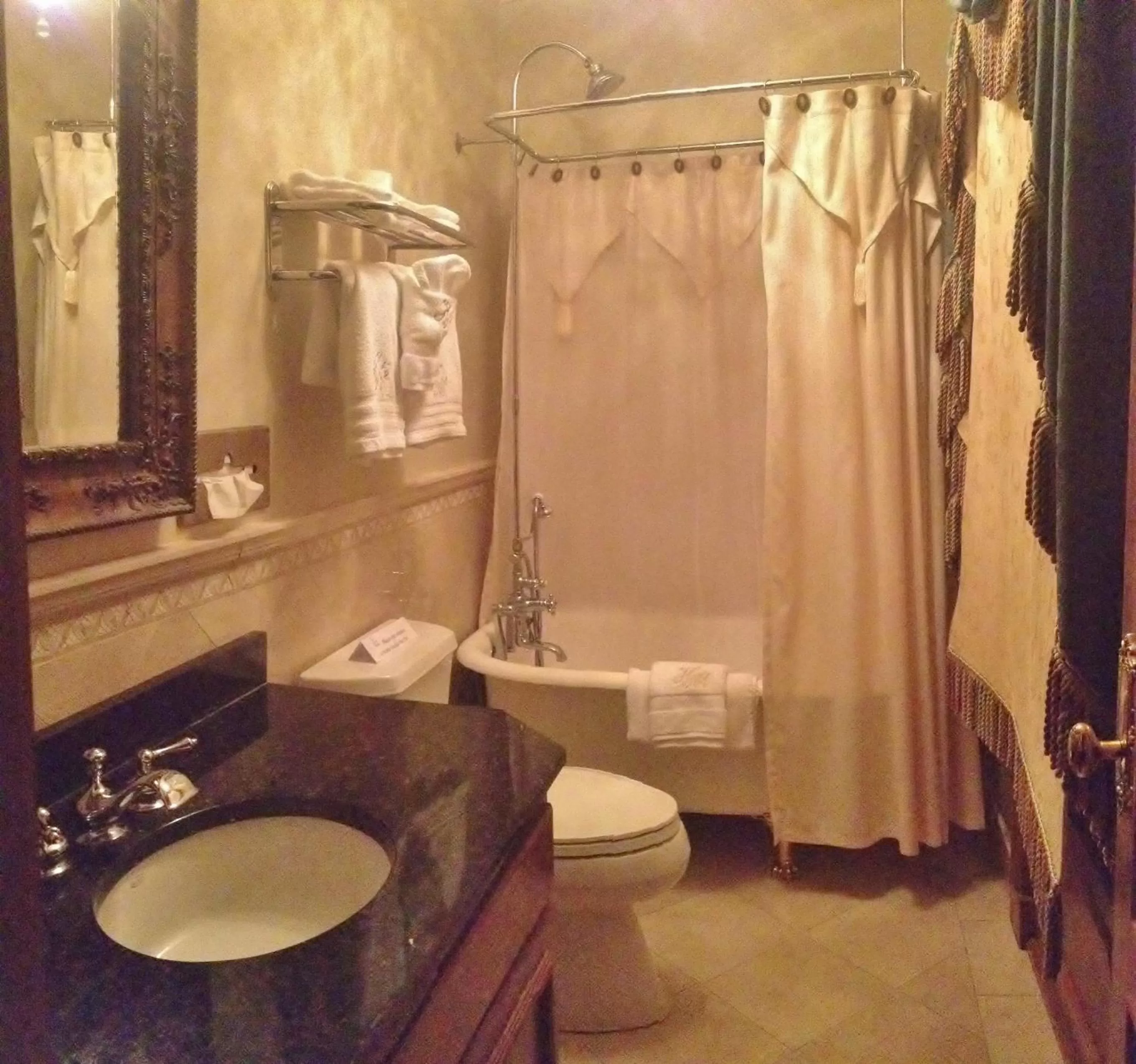 Bedroom, Bathroom in The Hotel Magnolia