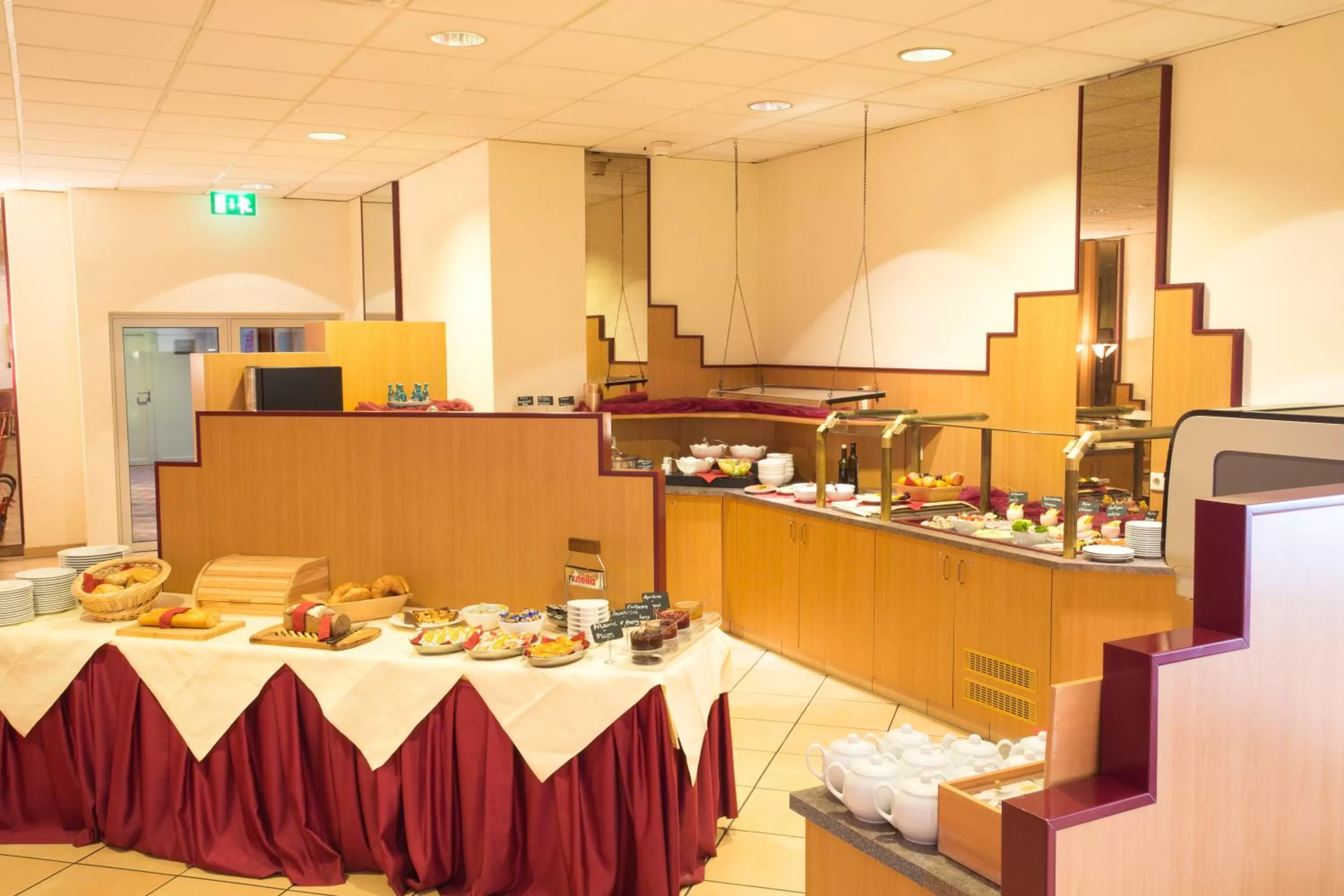 Restaurant/places to eat in Fly Inn Hotel Frankfurt Airport Rüsselsheim ehemals Trip Inn Hotels