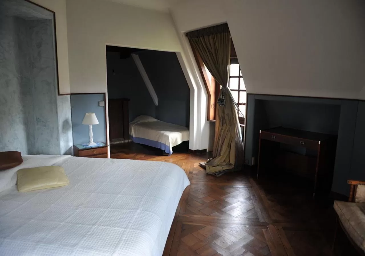 Photo of the whole room, Bed in Le Logis d'Arniere
