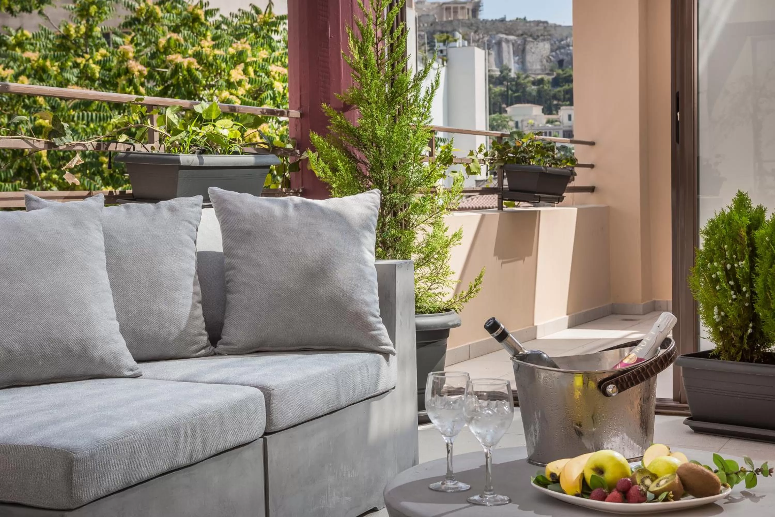 Seating area in Royalty Hotel Athens