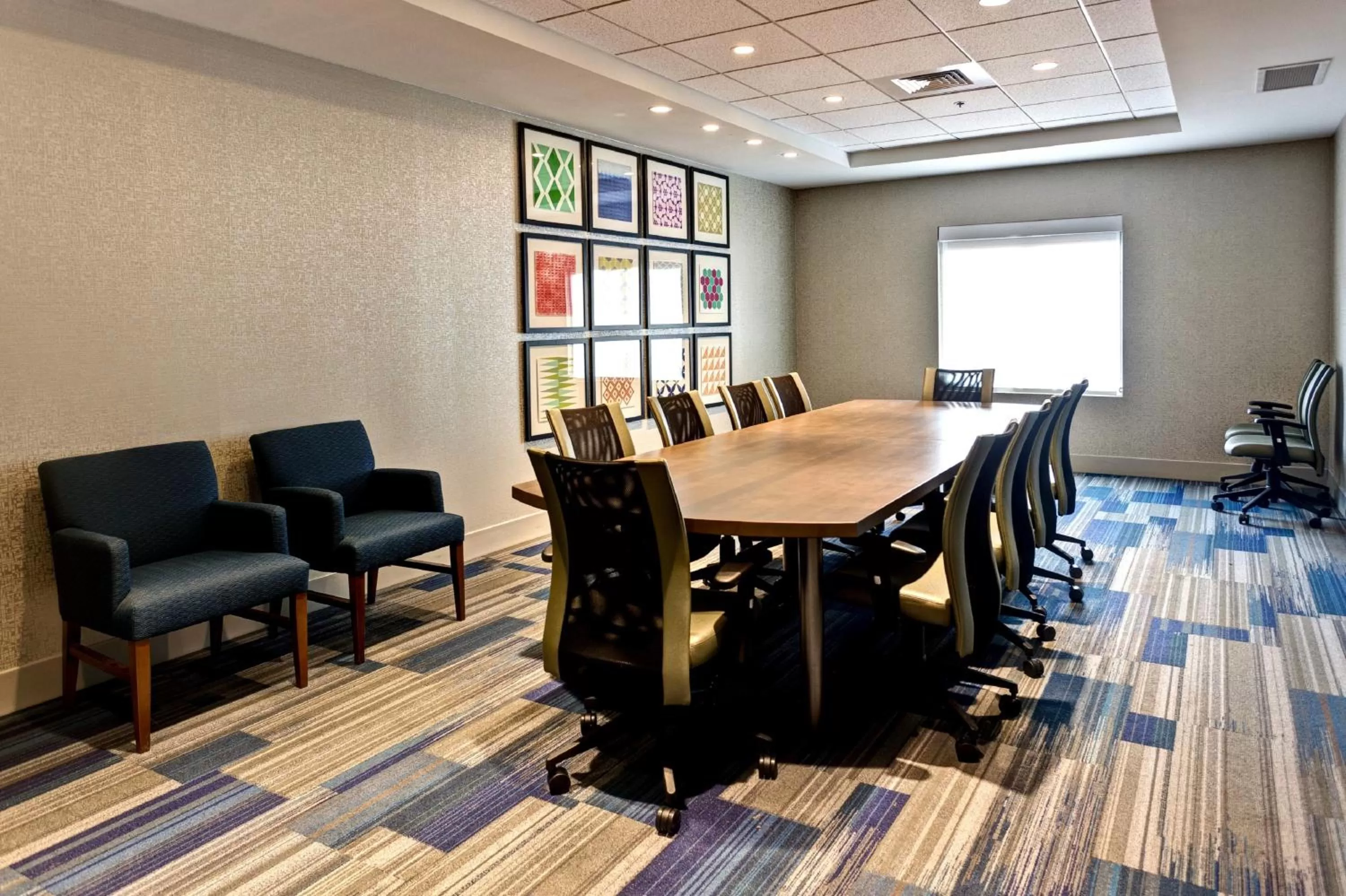 Meeting/conference room in Holiday Inn Express & Suites Great Bend by IHG