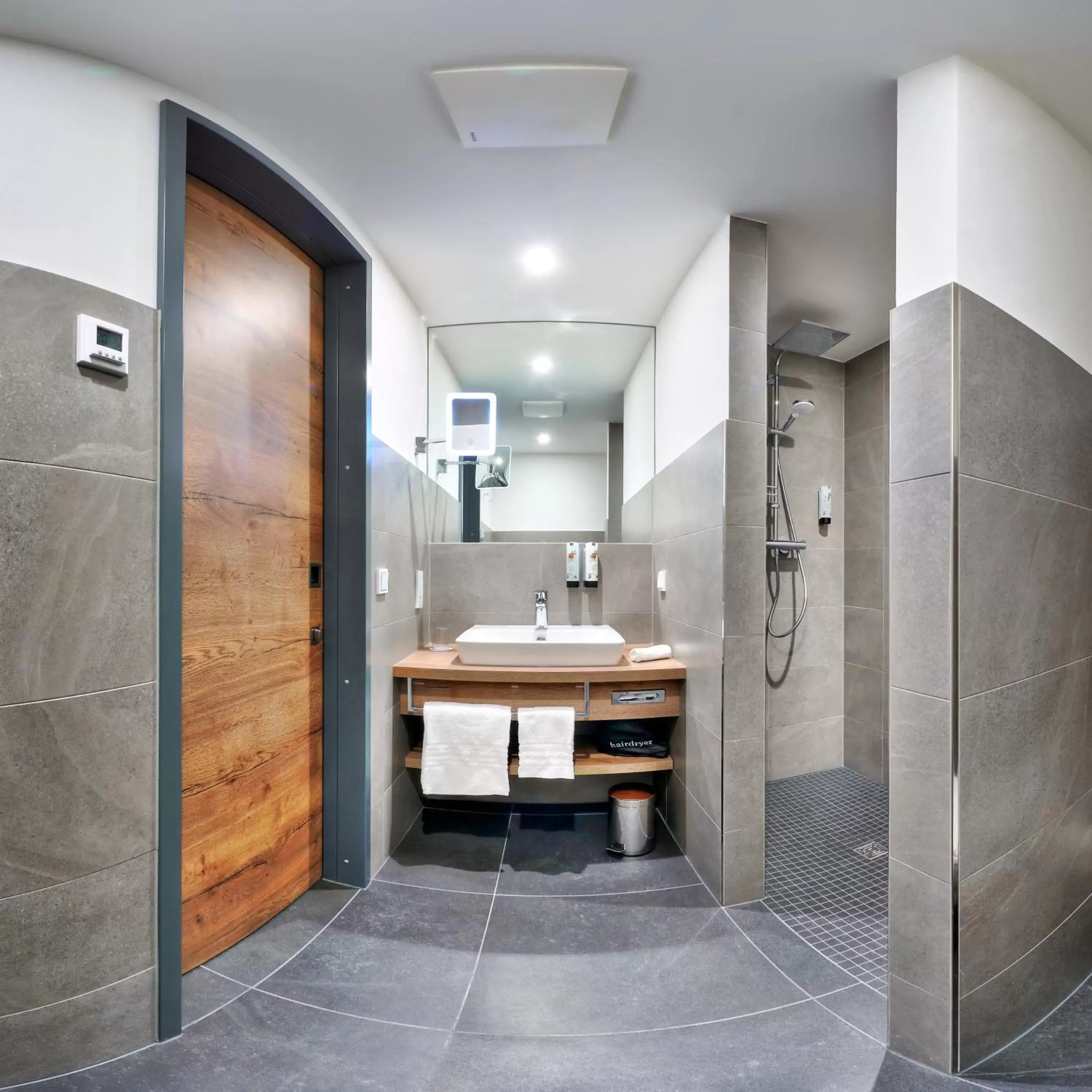 Deluxe Double Room - single occupancy in Emils Hotel Deluxe Double Room - single occupancy in Emils Hotel