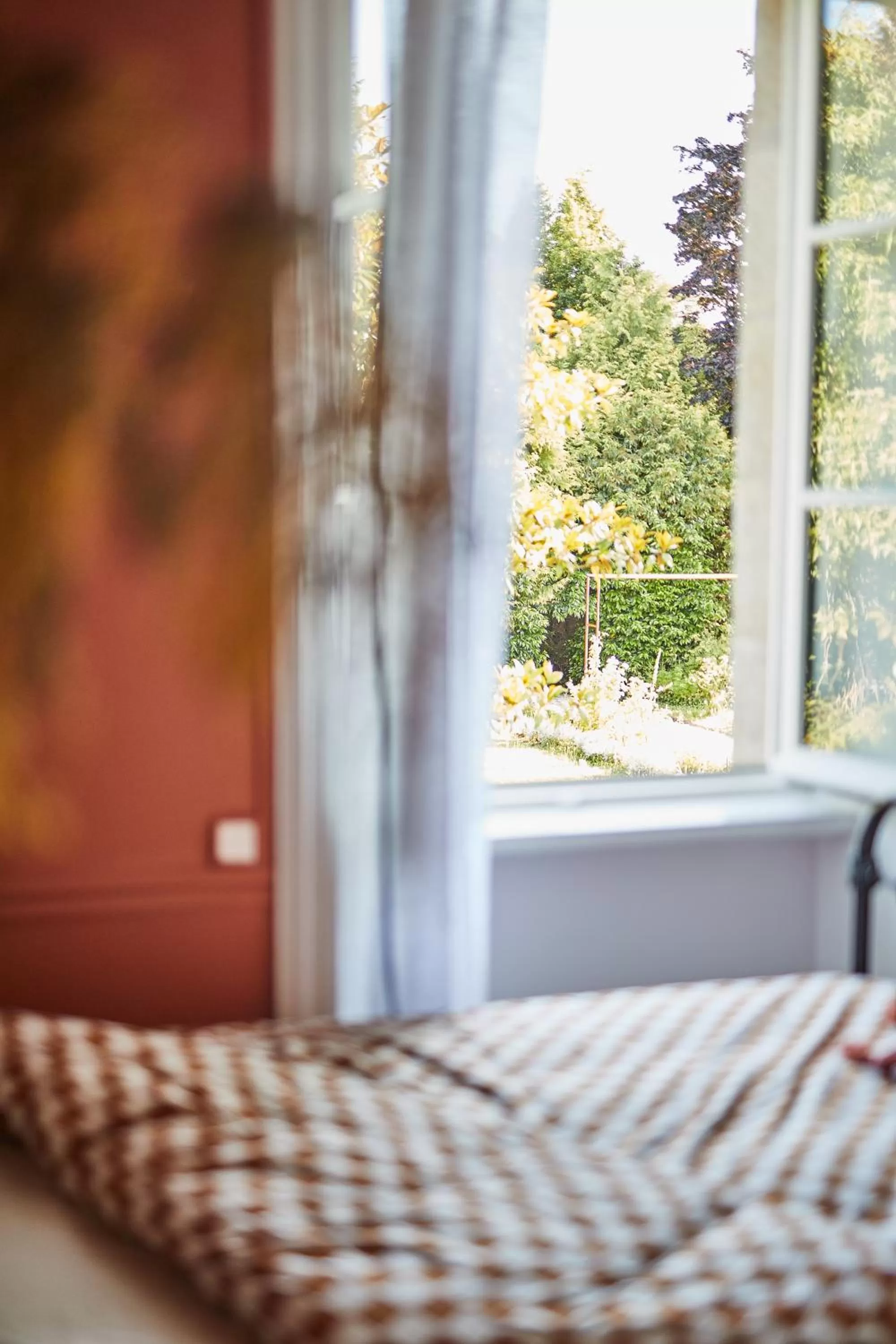 Photo of the whole room, Bed in la_grande_guerais