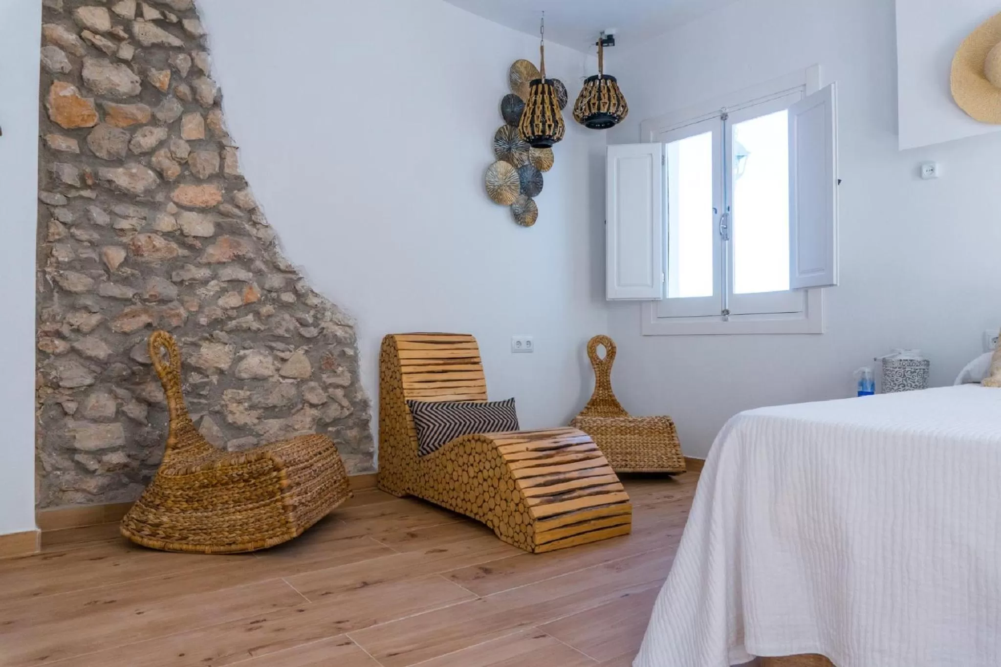 Decorative detail, Bed in Blancos Rooms Hotel