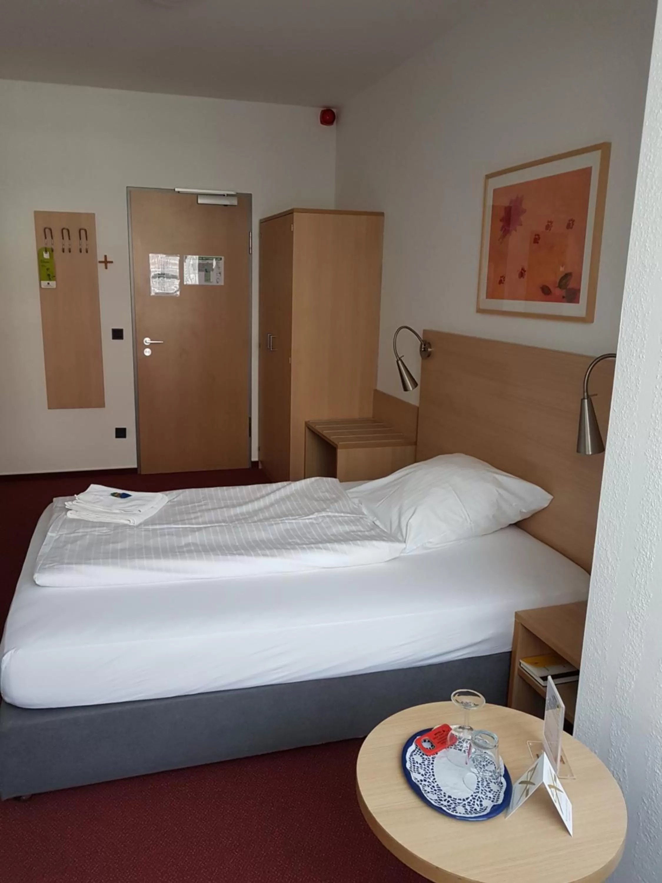 Photo of the whole room, Bed in Hotel Haus vom Guten Hirten