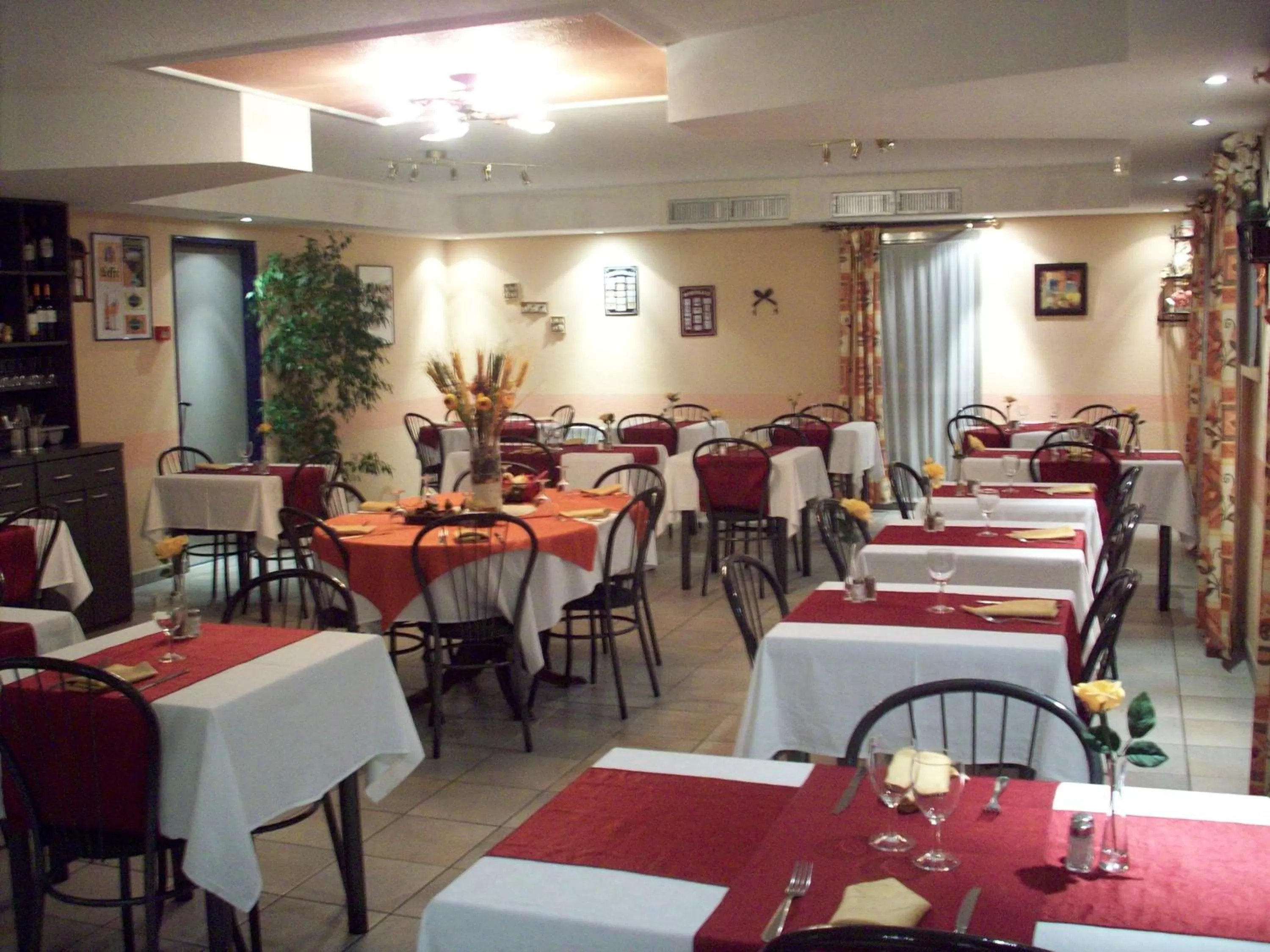 Restaurant/places to eat in Kimotel Epône-Flins