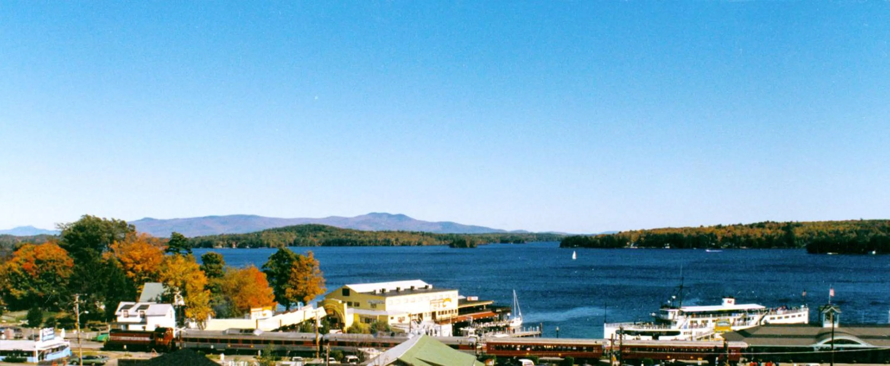 Lake view in Half Moon Motel & Cottages