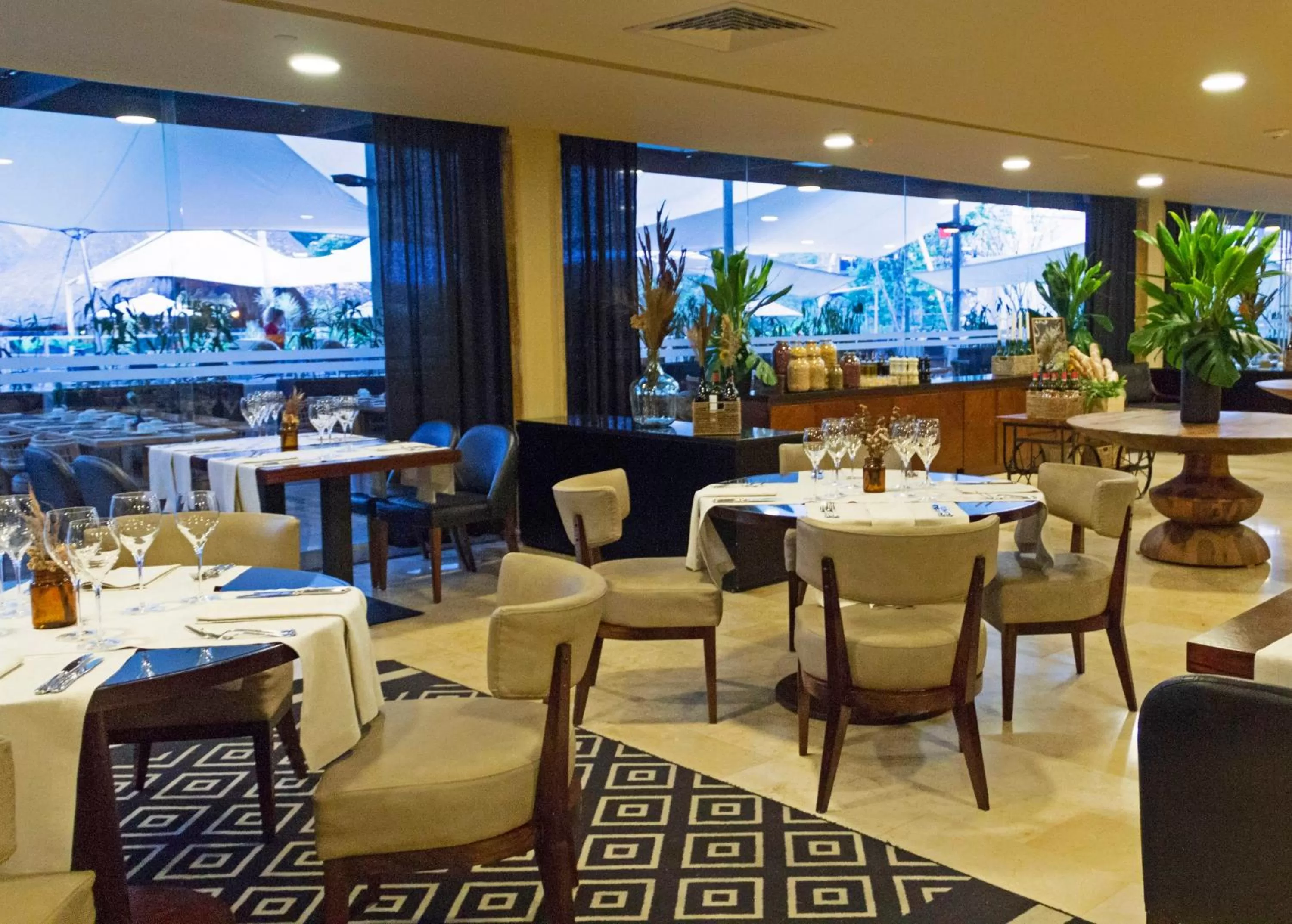 Restaurant/places to eat in InterContinental Medellin - Movich by IHG