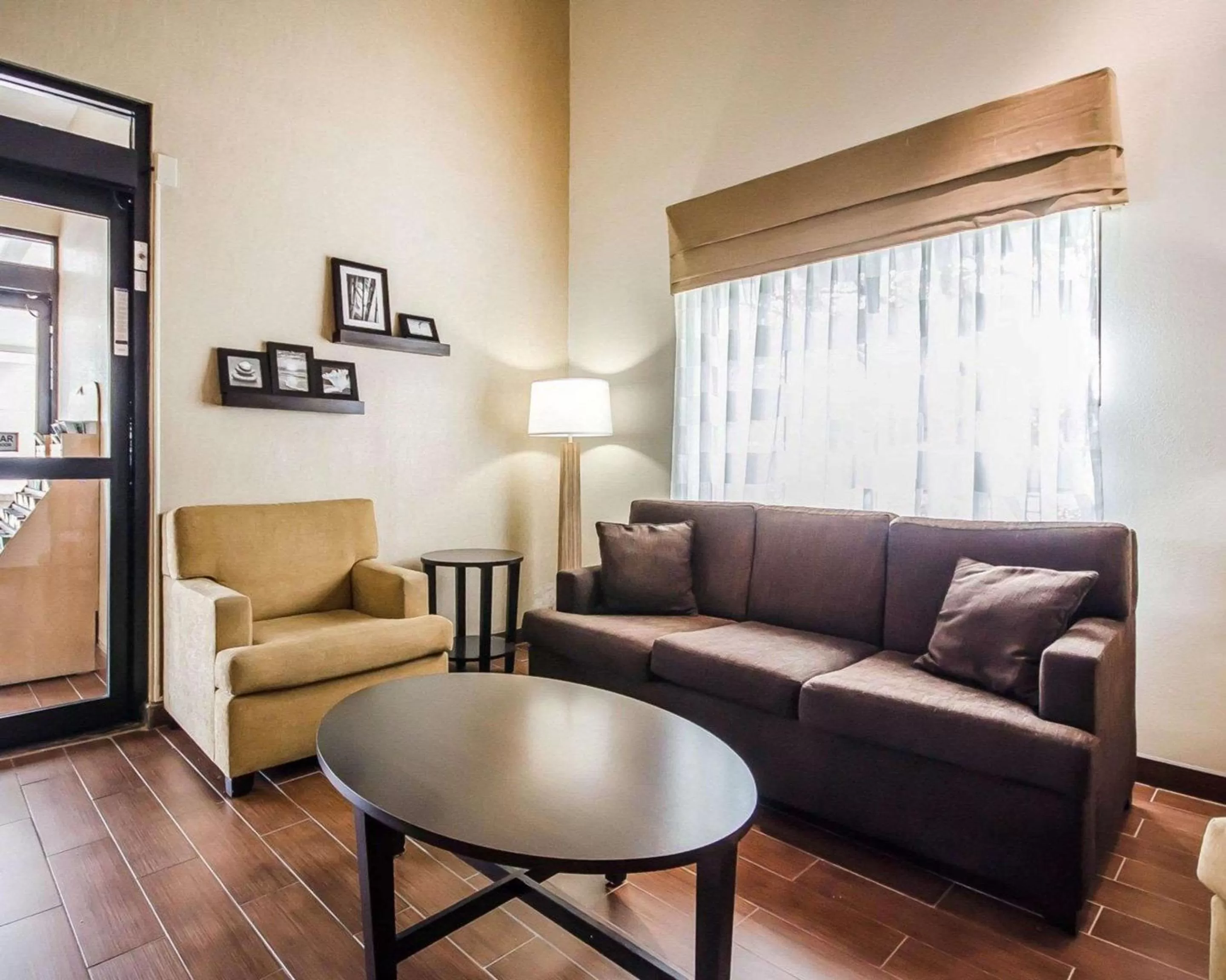 Lobby or reception in Sleep Inn Louisville Airport & Expo