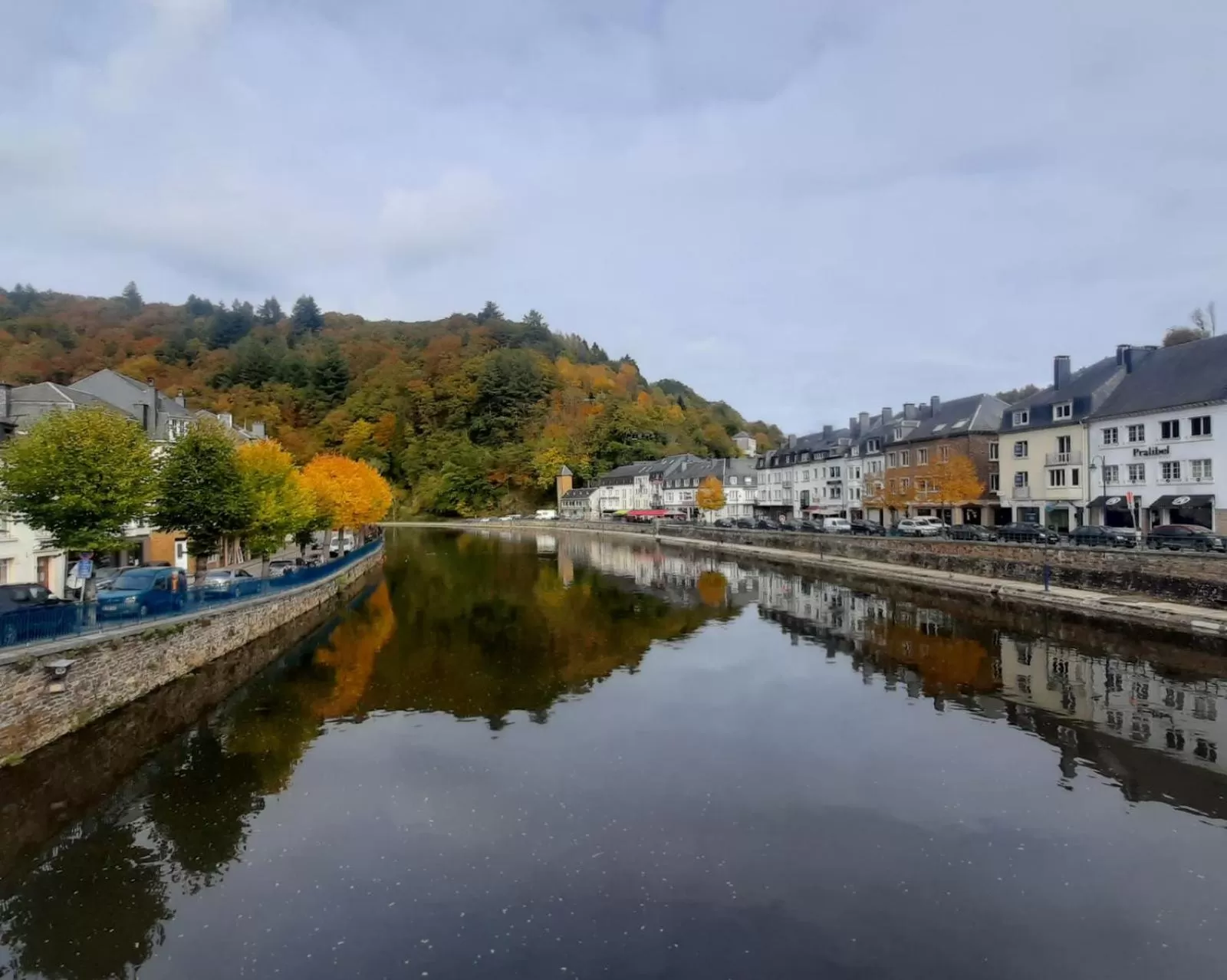 Neighbourhood in Golden Lion