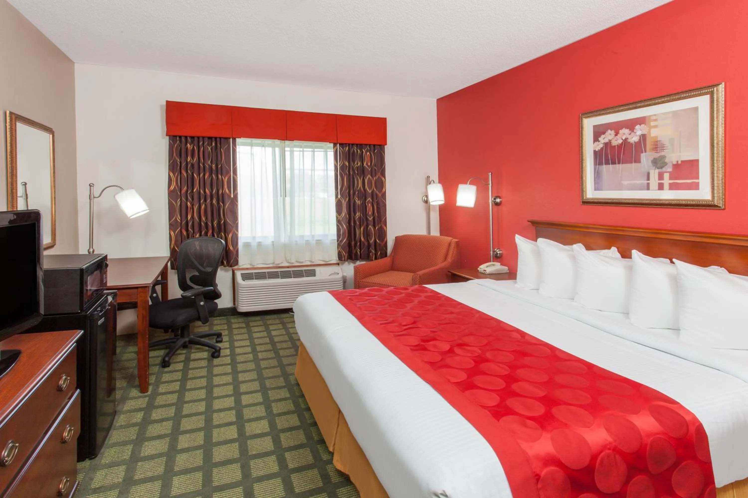 Bed in Ramada Limited Decatur