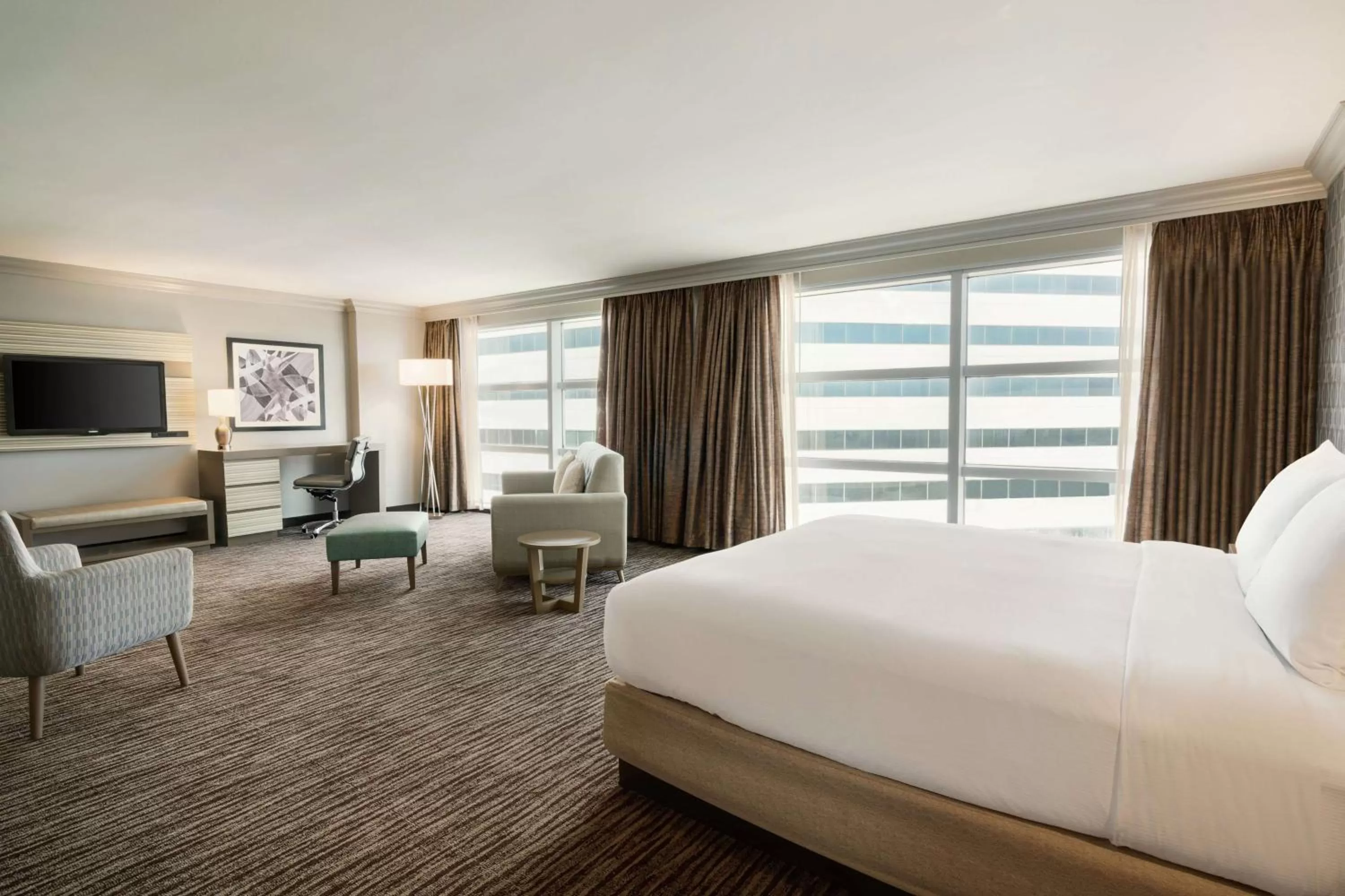 Living room, Bed in Hilton Melbourne, FL