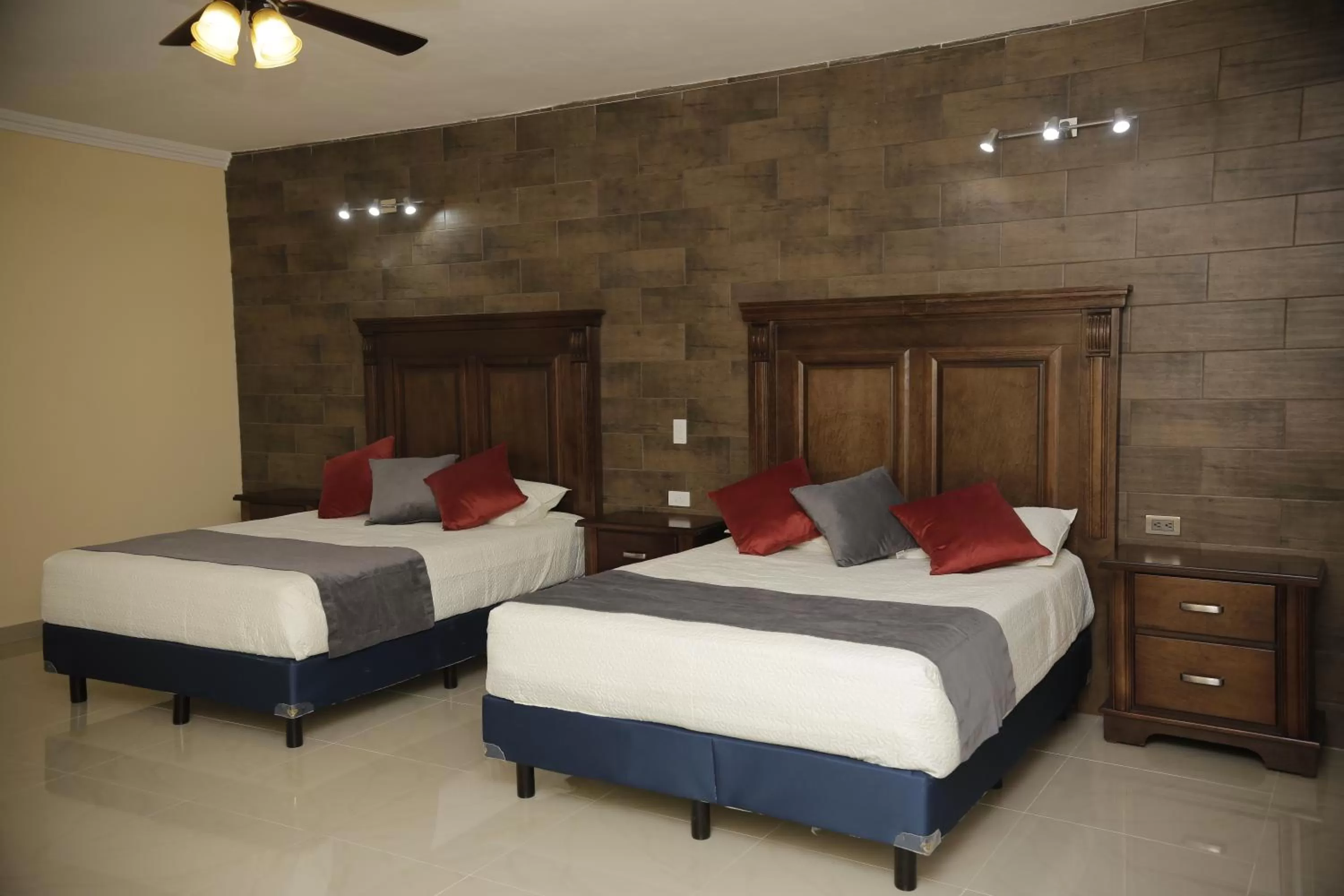 Bed in Hotel Posada Santa Fe Sabinas