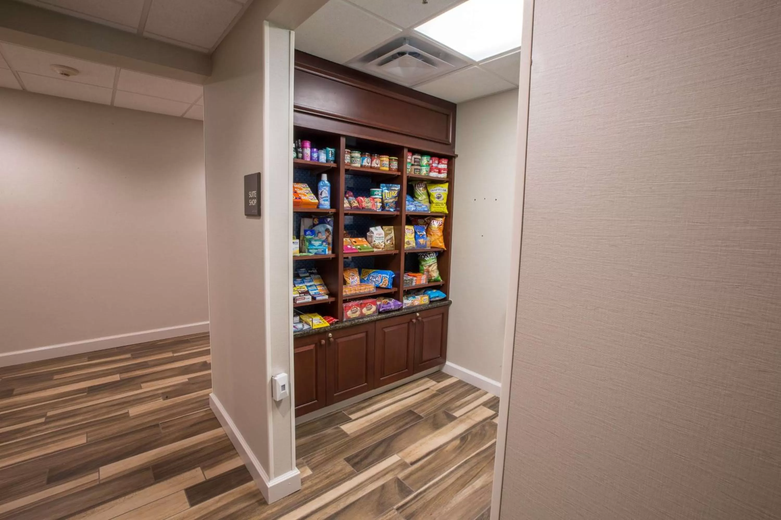 Restaurant/places to eat in Hampton Inn & Suites Berkshires-Lenox