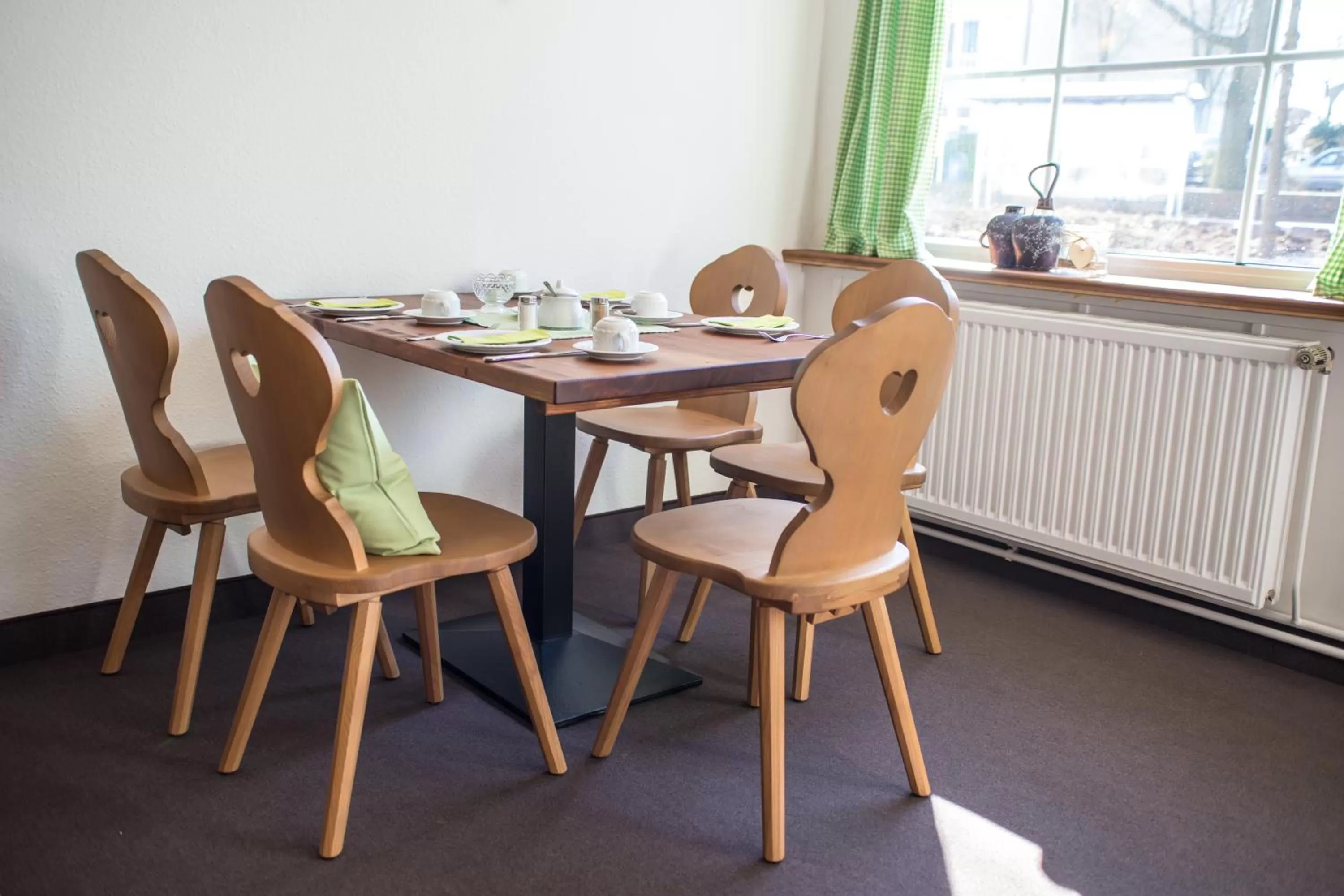 Restaurant/places to eat in Landhaus Wesermarsch