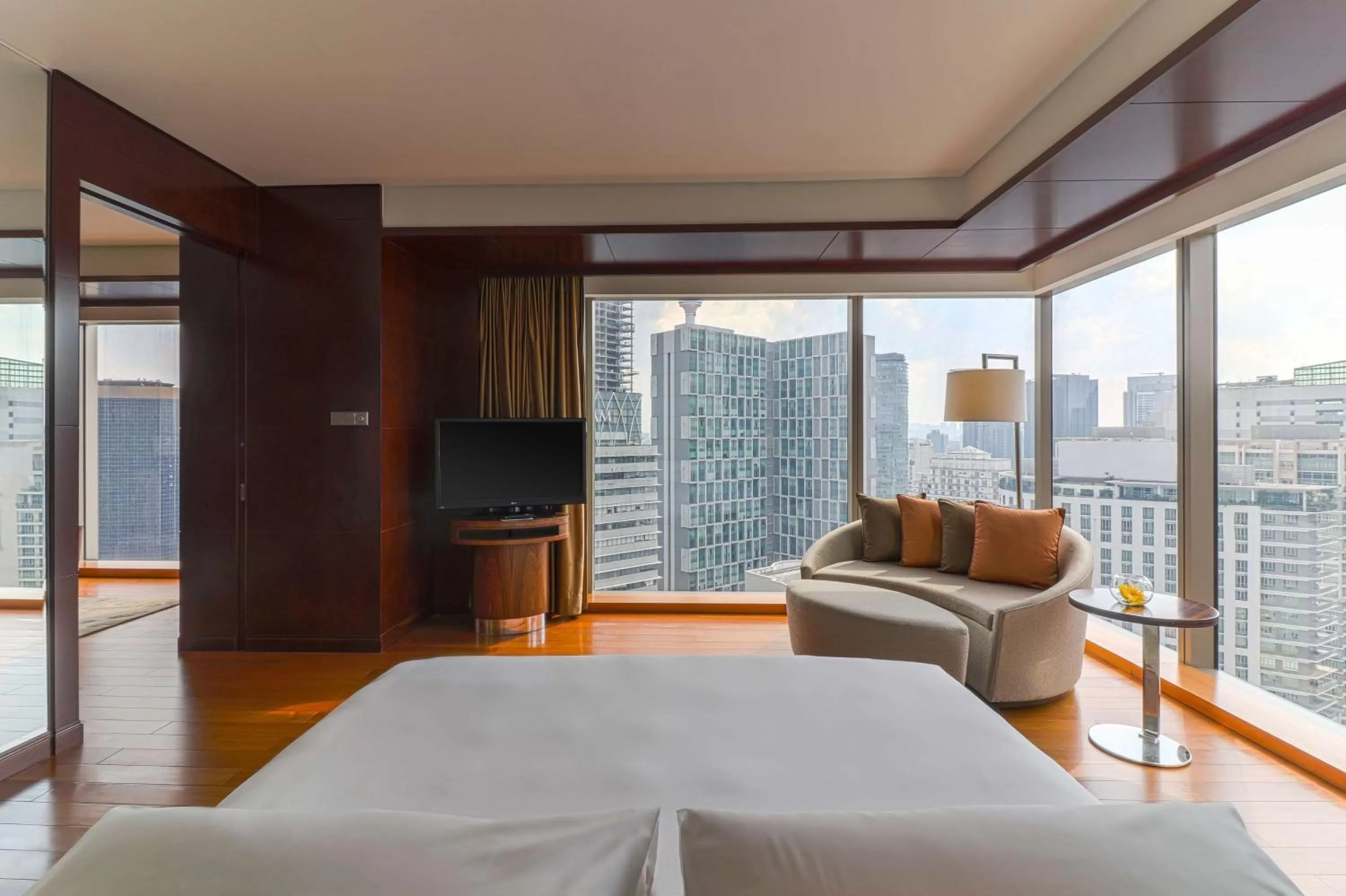 City view, Bed in Grand Hyatt Kuala Lumpur
