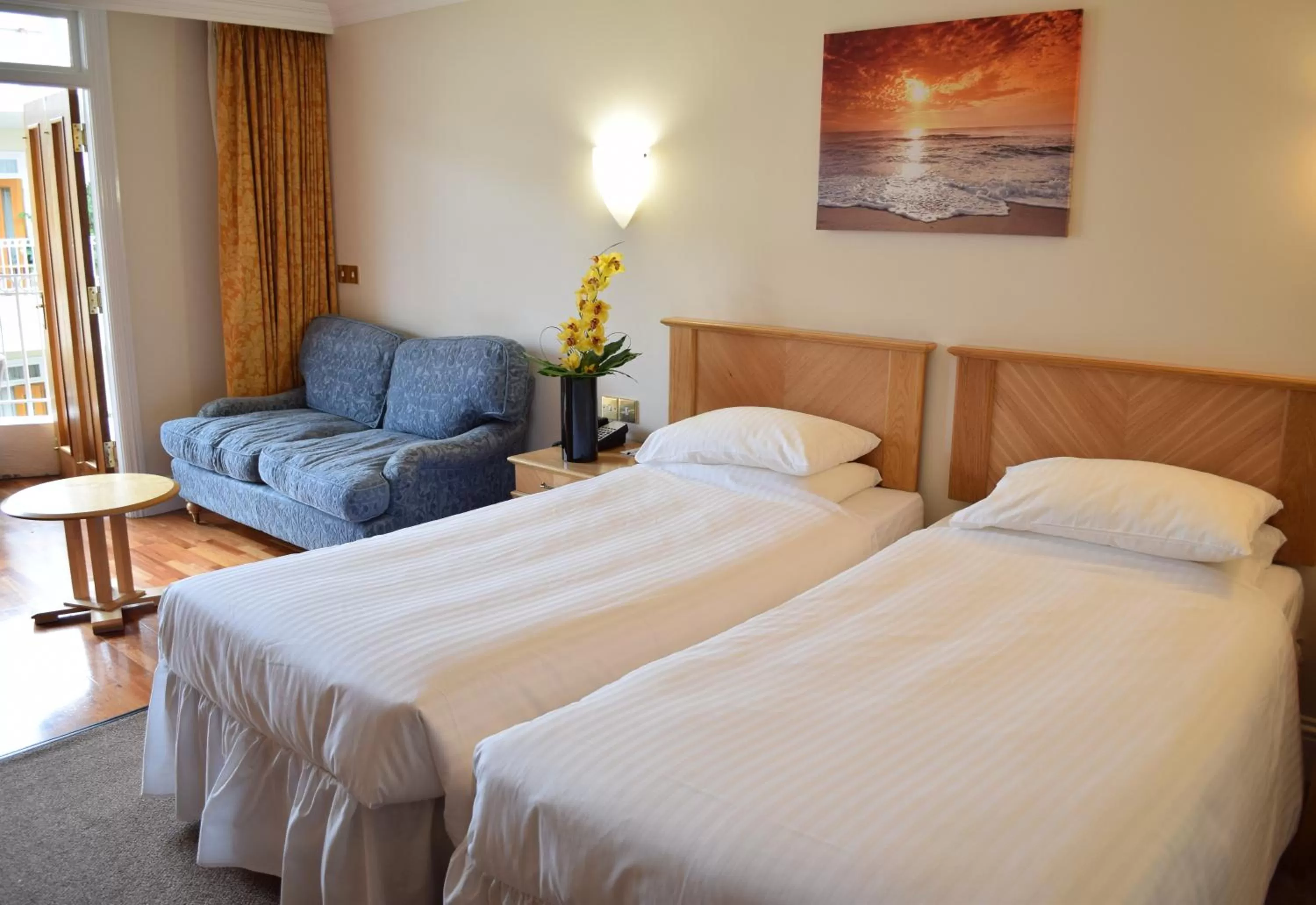 Twin Atrium Room in The Sefton