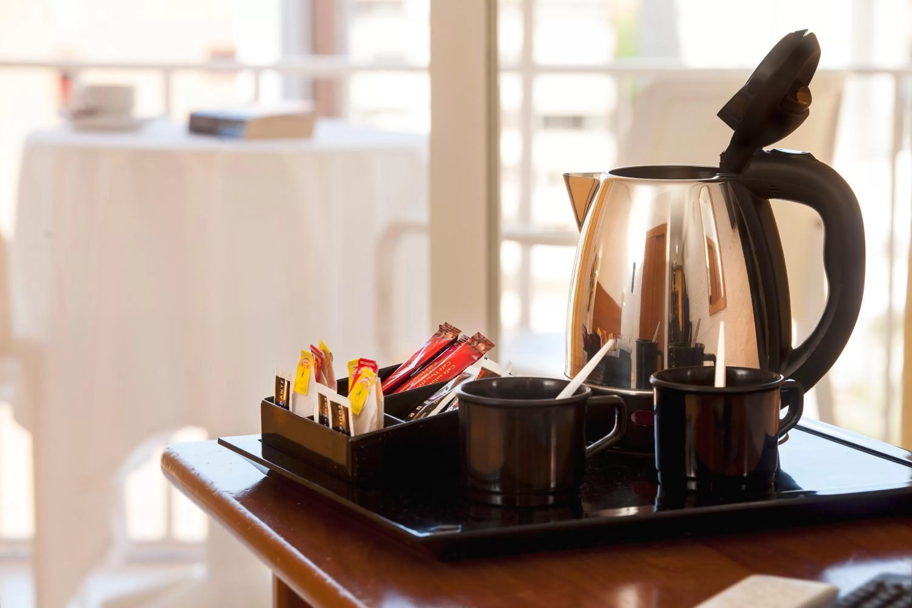 Coffee/tea facilities in Hotel Gala Placidia 3'''sup