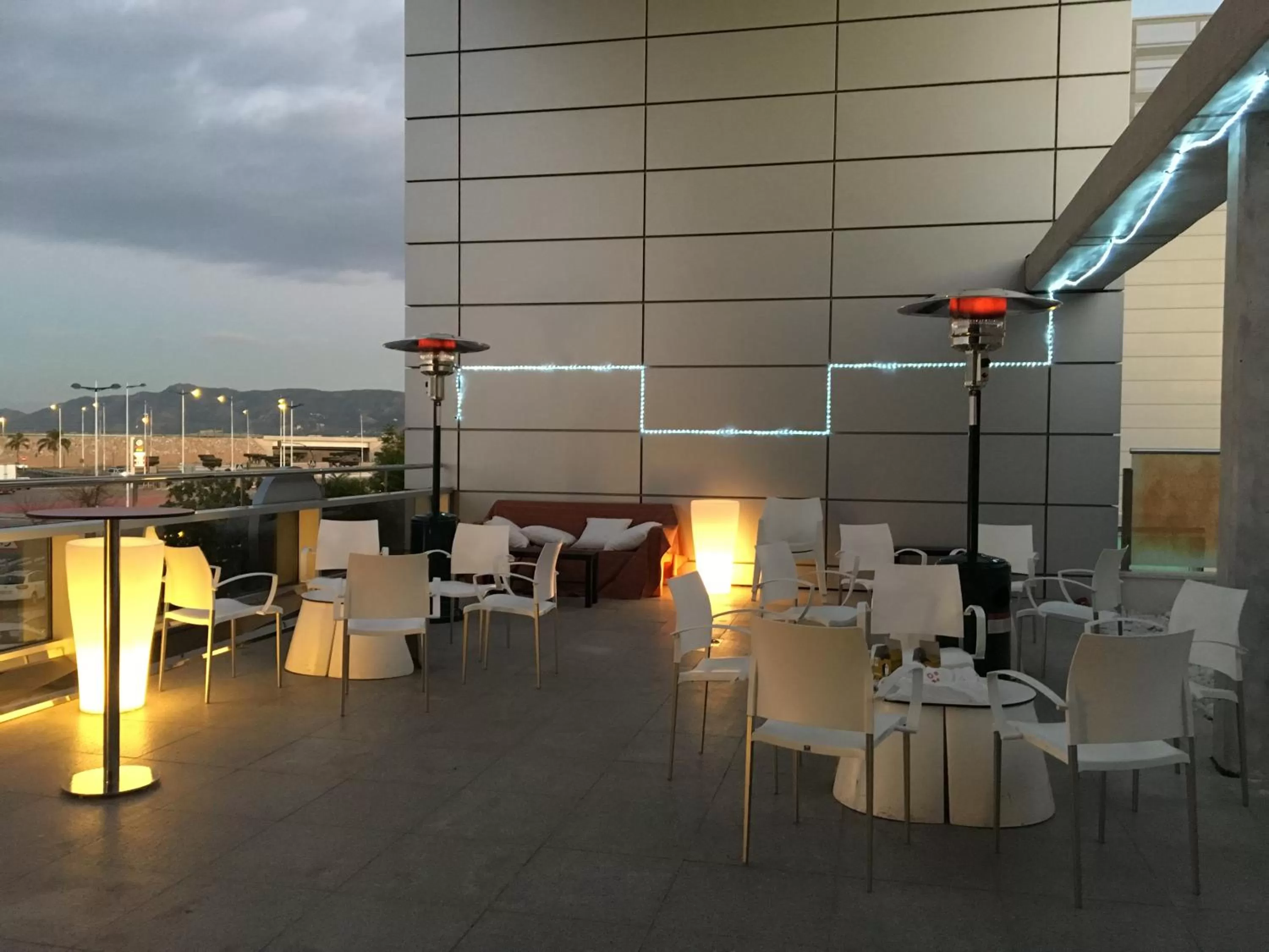 Banquet/Function facilities in Torrecobijo