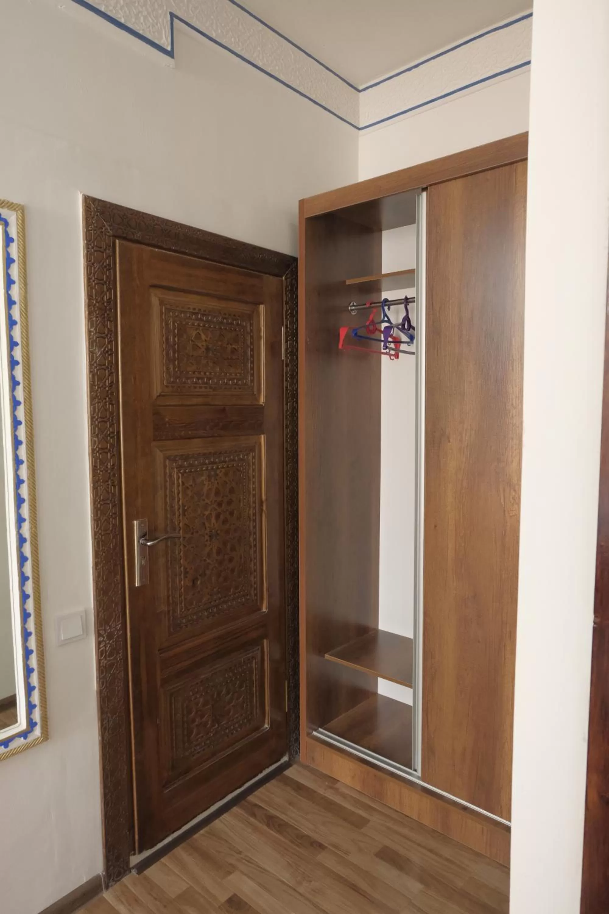 wardrobe in Bukhara Baraka Boutique Hotel