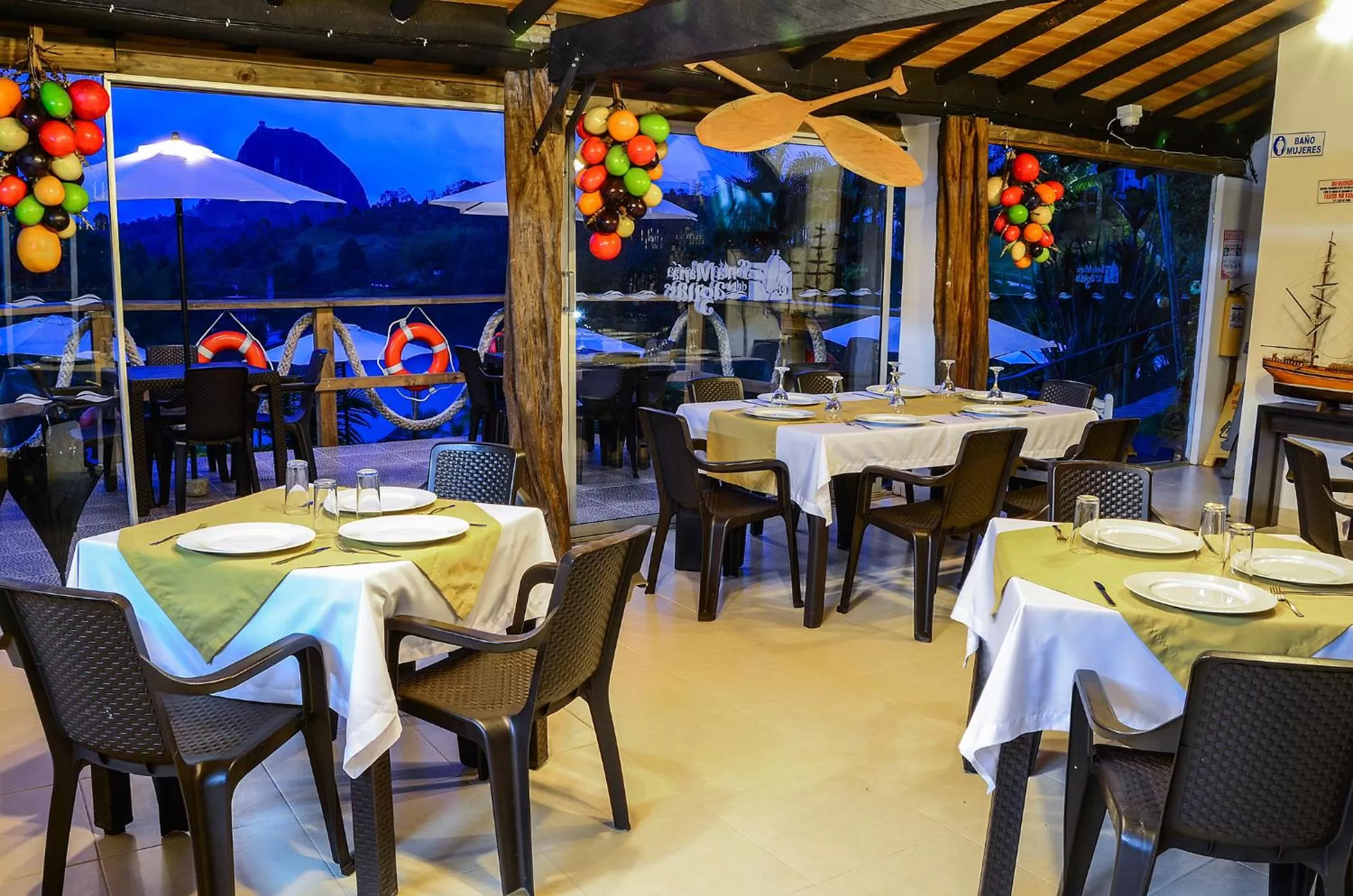 Restaurant/Places to Eat in Hotel Santa Maria de las Aguas Peñol
