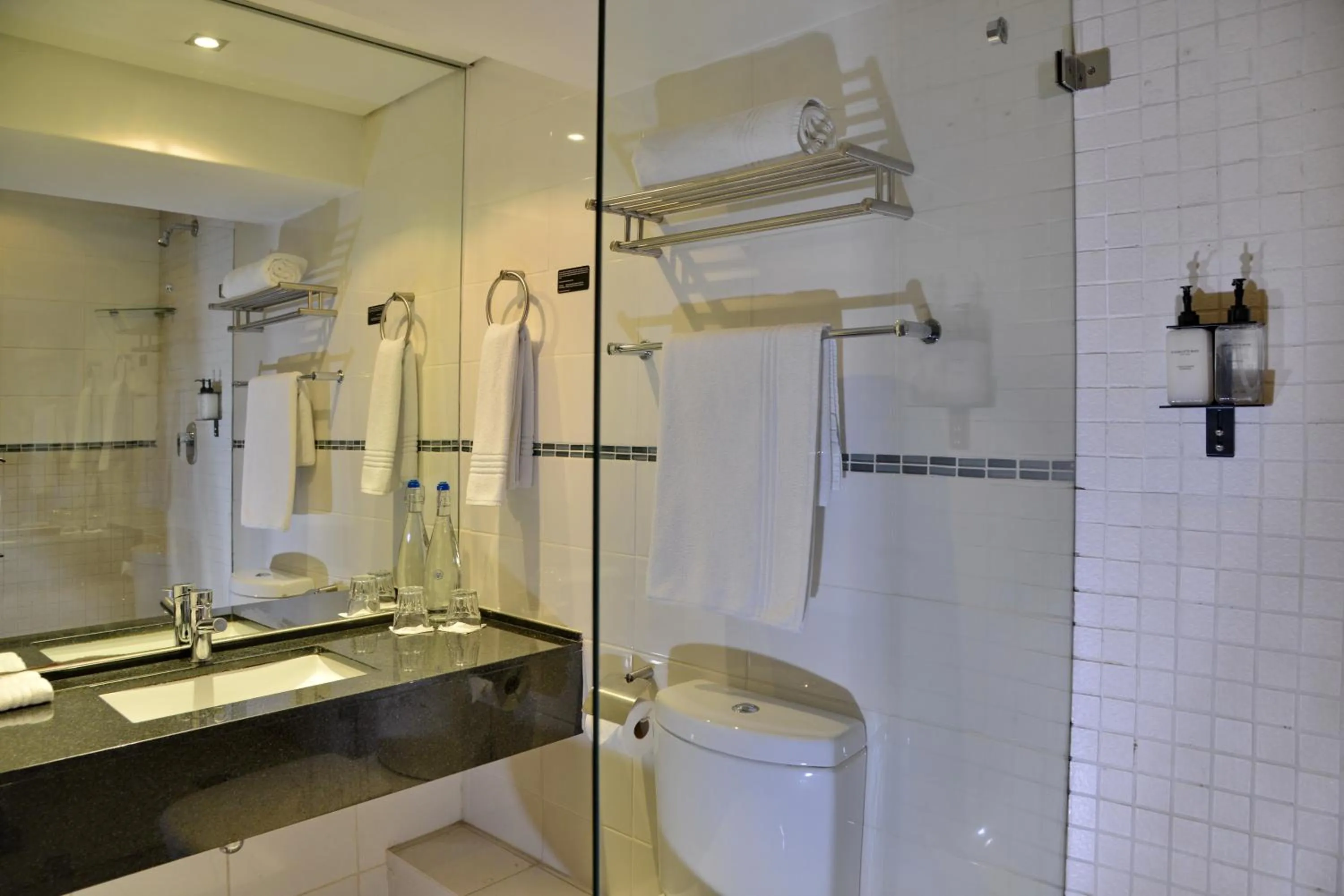 Shower in Fountains Hotel