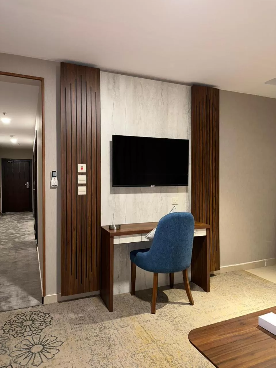 TV and multimedia in Sweet Home For Serviced Accommodation